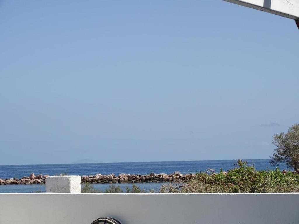 Splendid Santorini Bella House 3 Bedrooms Private Terrace And Beautiful Sea Views * Monolithos (Santorini)