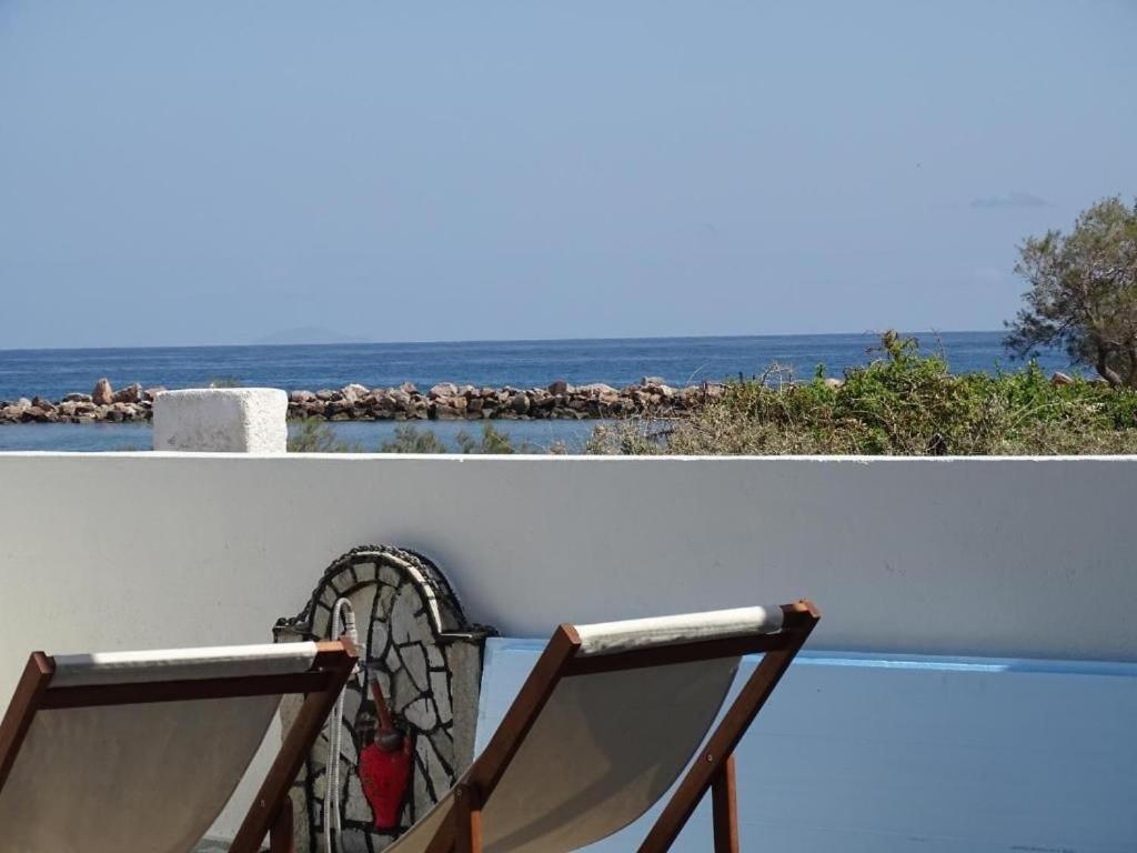 Splendid Santorini Bella House 3 Bedrooms Private Terrace And Beautiful Sea Views * Monolithos (Santorini)