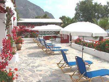 Ostria Beach Perissa (Santorini)