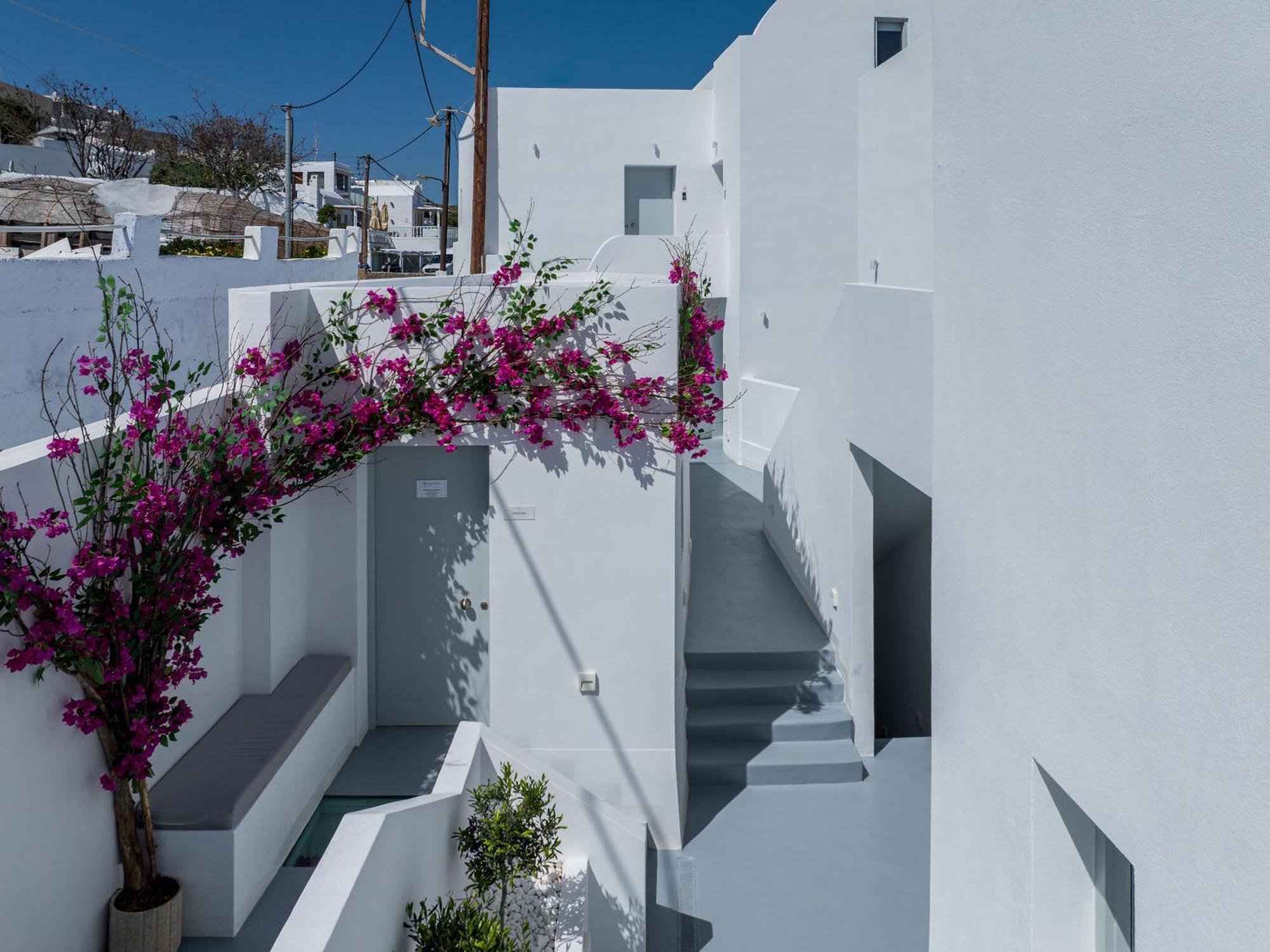 Cycladic & Hotel *