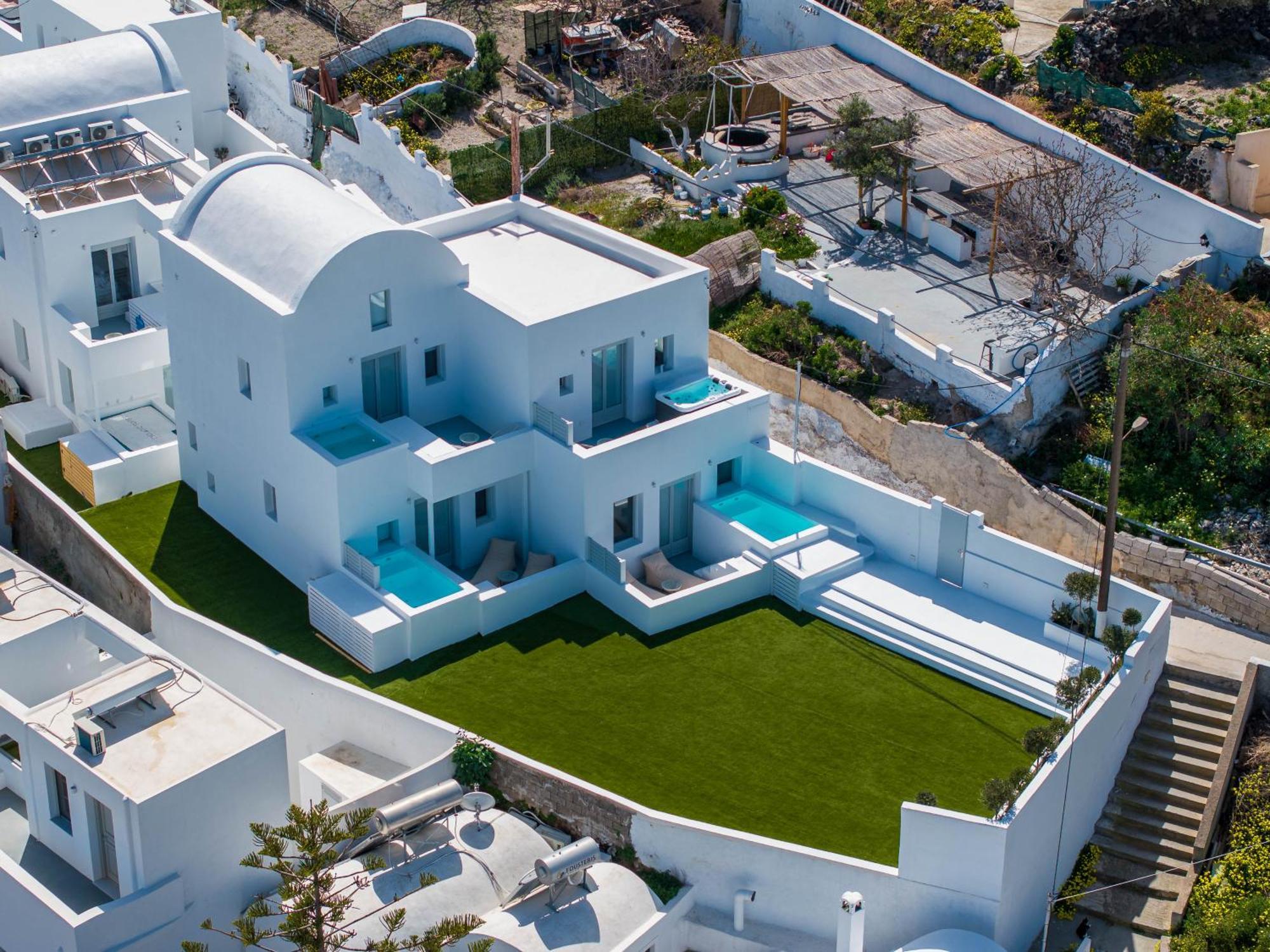 Hotel Cycladic & Fira (Santorini)