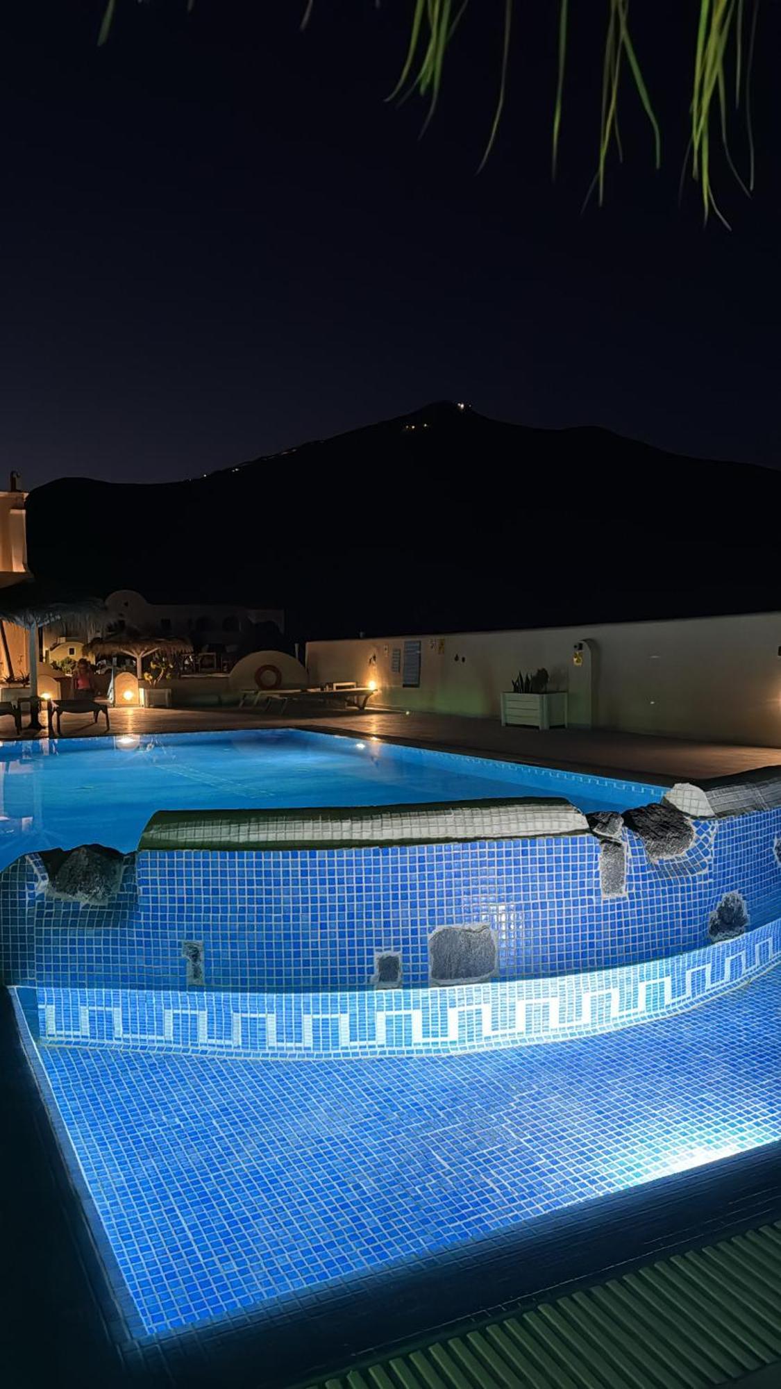 Hotel Bay Perissa (Santorini)