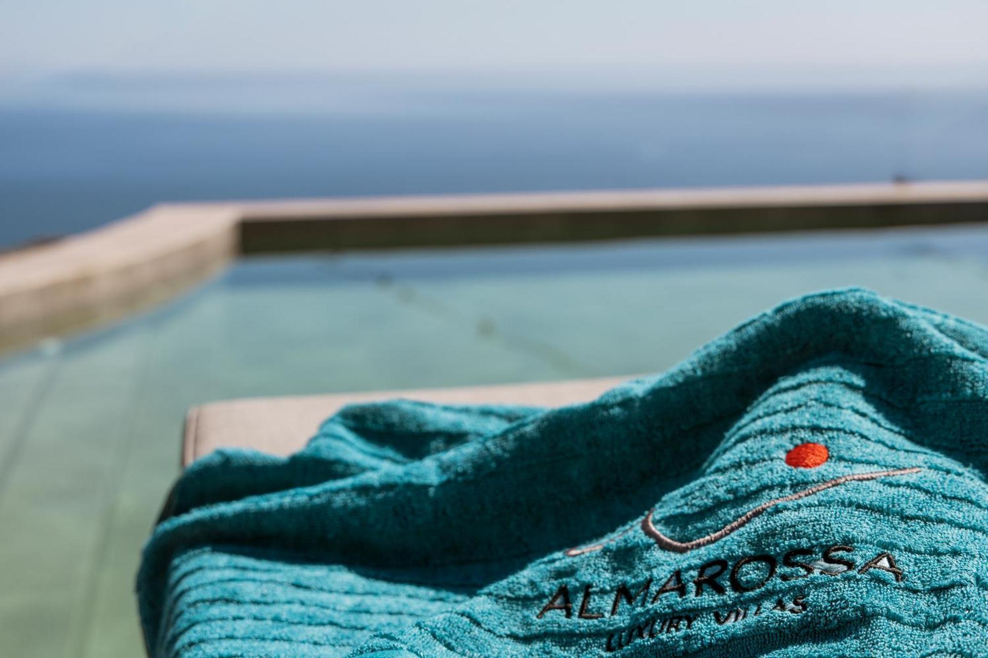 Villa Almarossa Luxury *