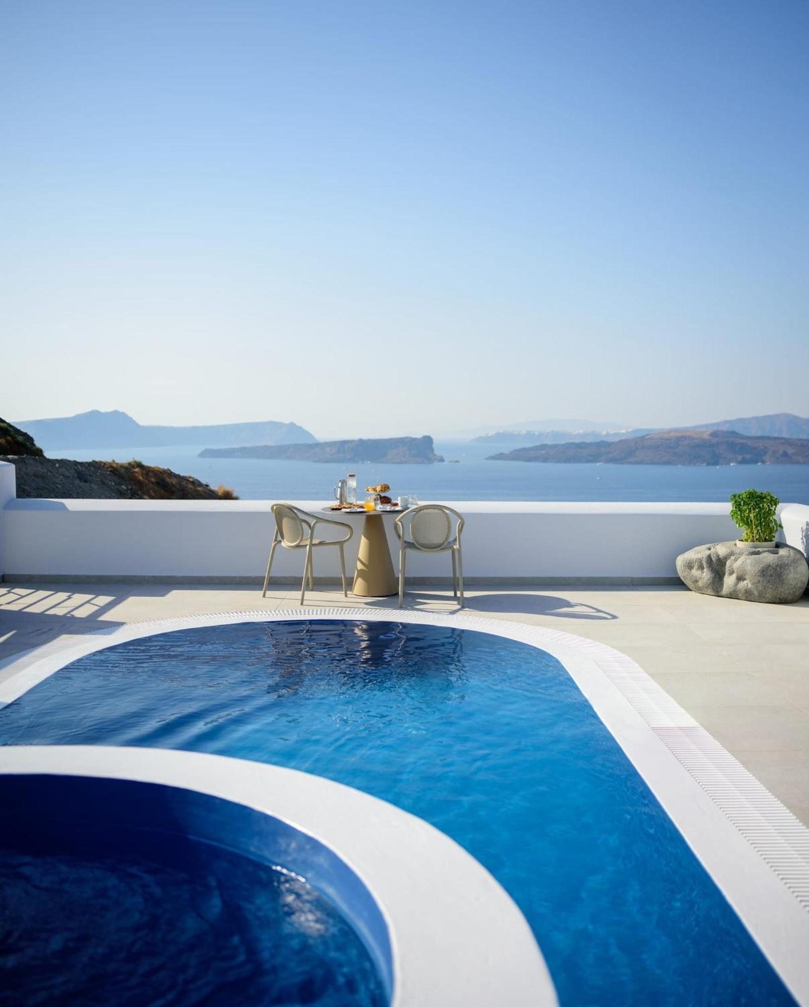 Splendid Santorini Vista 3 Bedrooms Private Pool Bath Breathtaking Sea Views Akrotiri Villa *