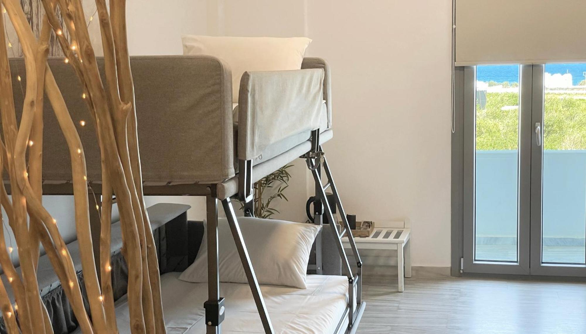 Hotel Hermoso Luxury Monolithos (Santorini)