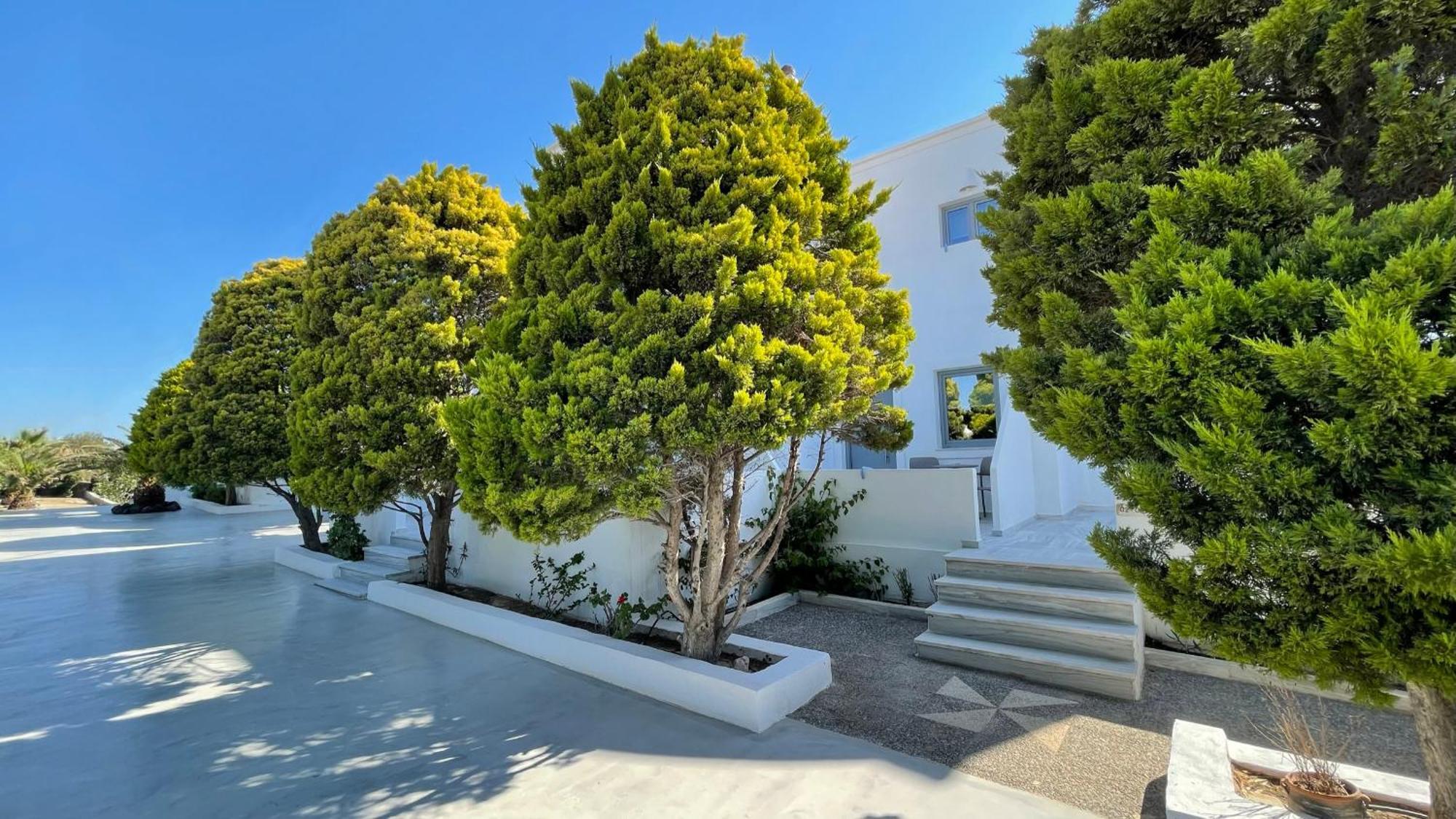 Hermoso Luxury Hotel