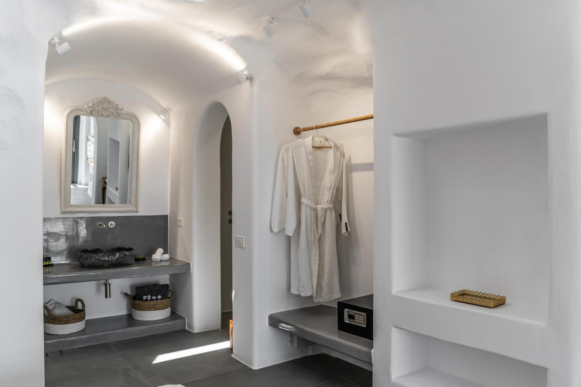 Numa Santorini Villa