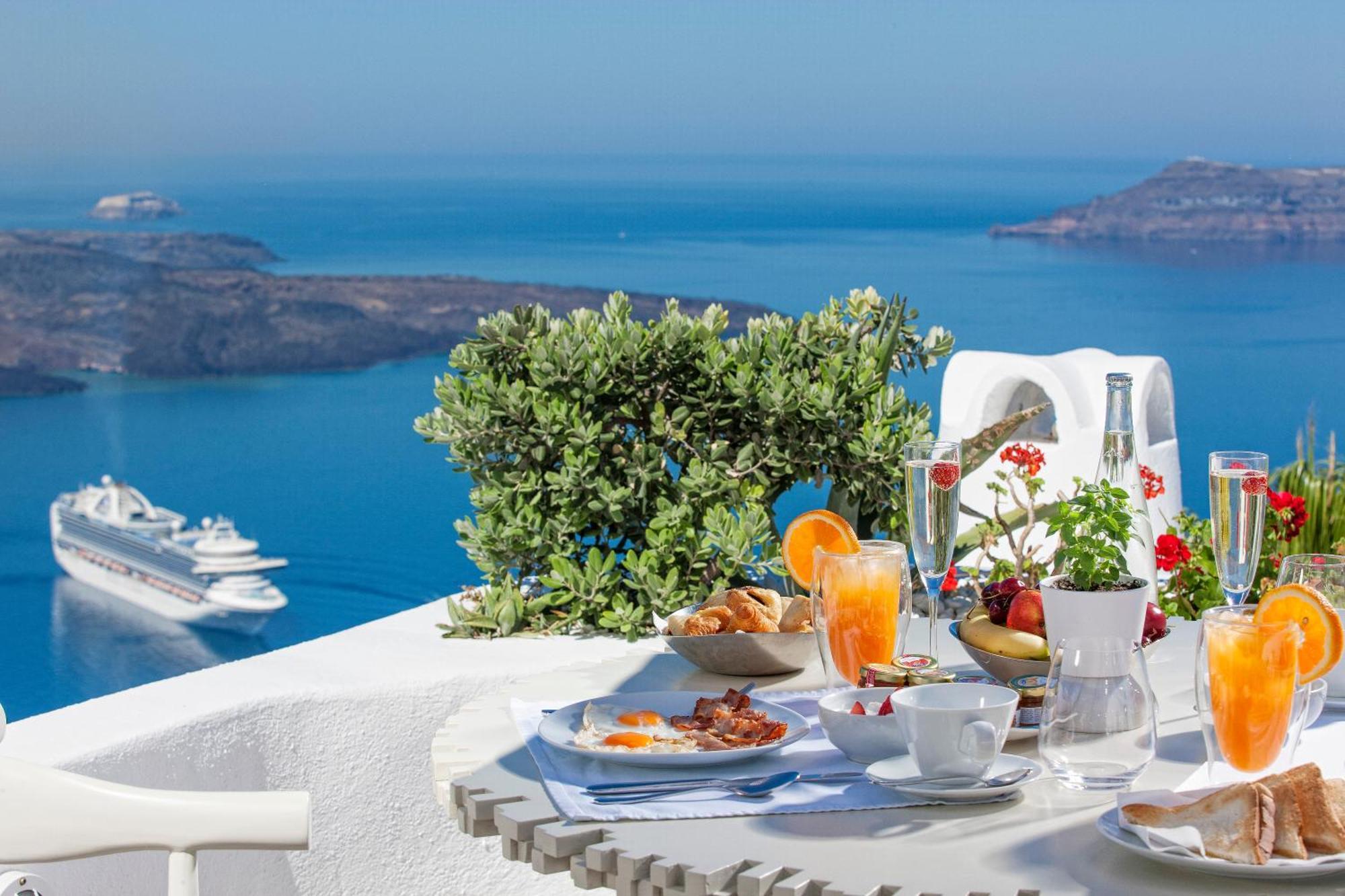 Mill New Elegant 4* Fira (Santorini)