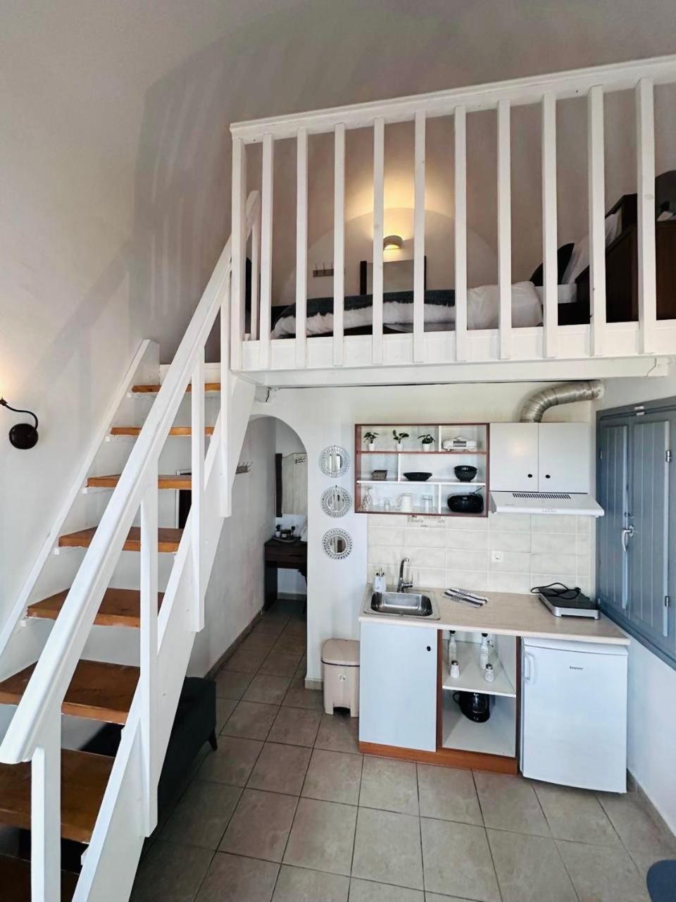 Mare Nostrum Santo Apartment Oia (Santorini)