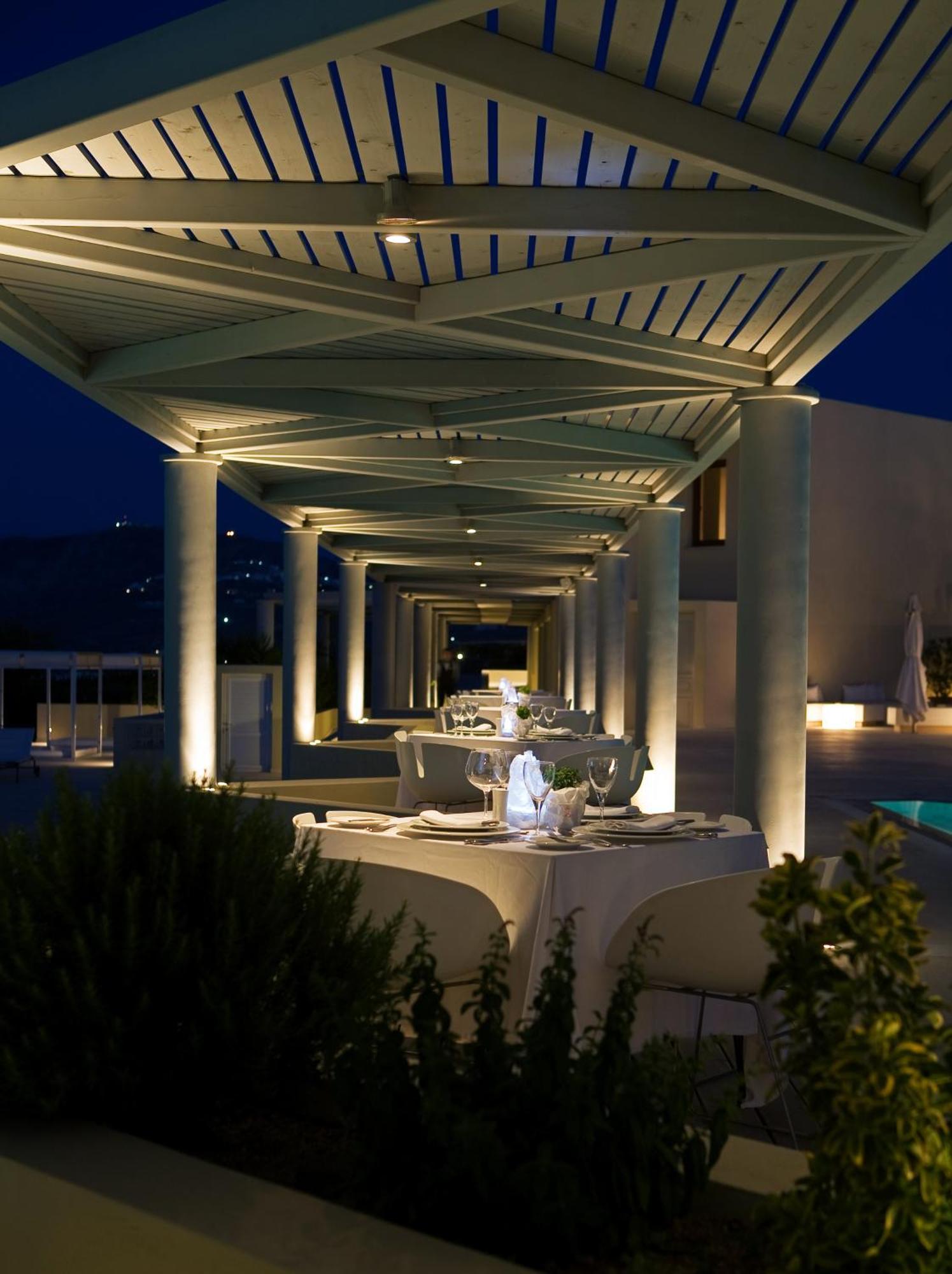 Hotel The Majestic Fira (Santorini)