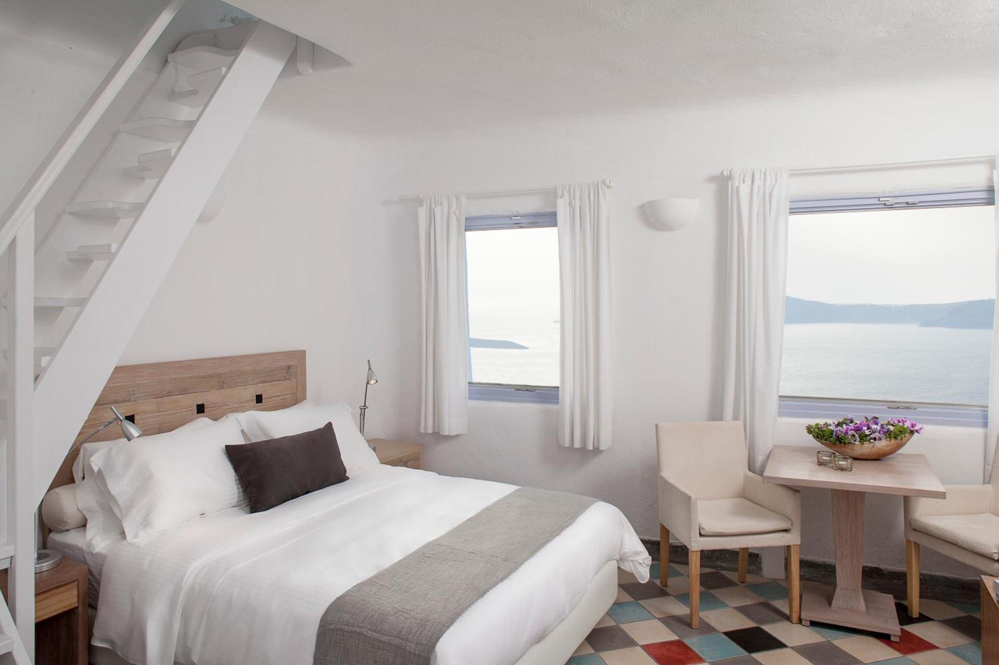 Aparthotel Ikastikies Fira (Santorini)
