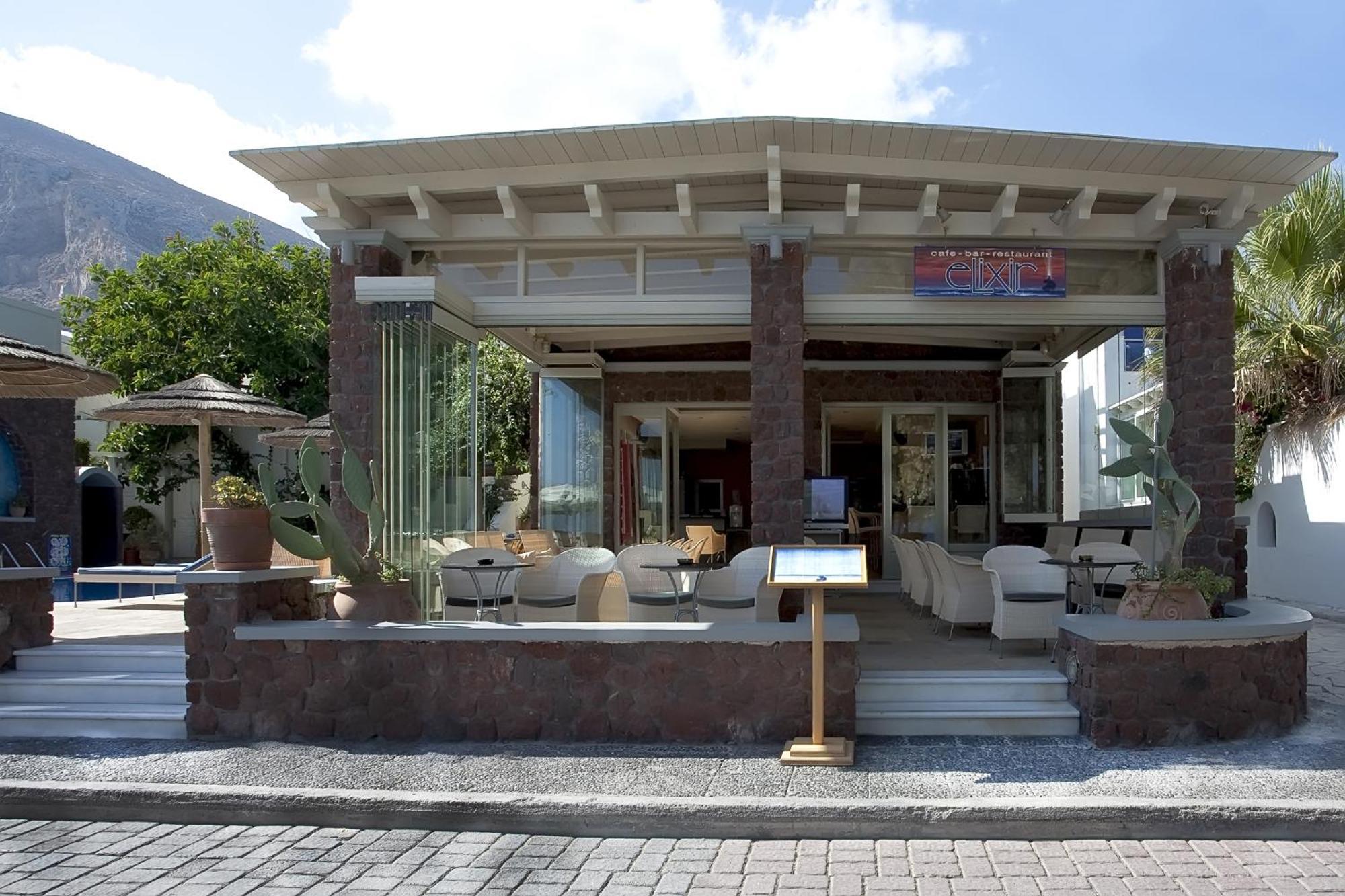 Elixir Del Mar On The Kamari (Santorini)