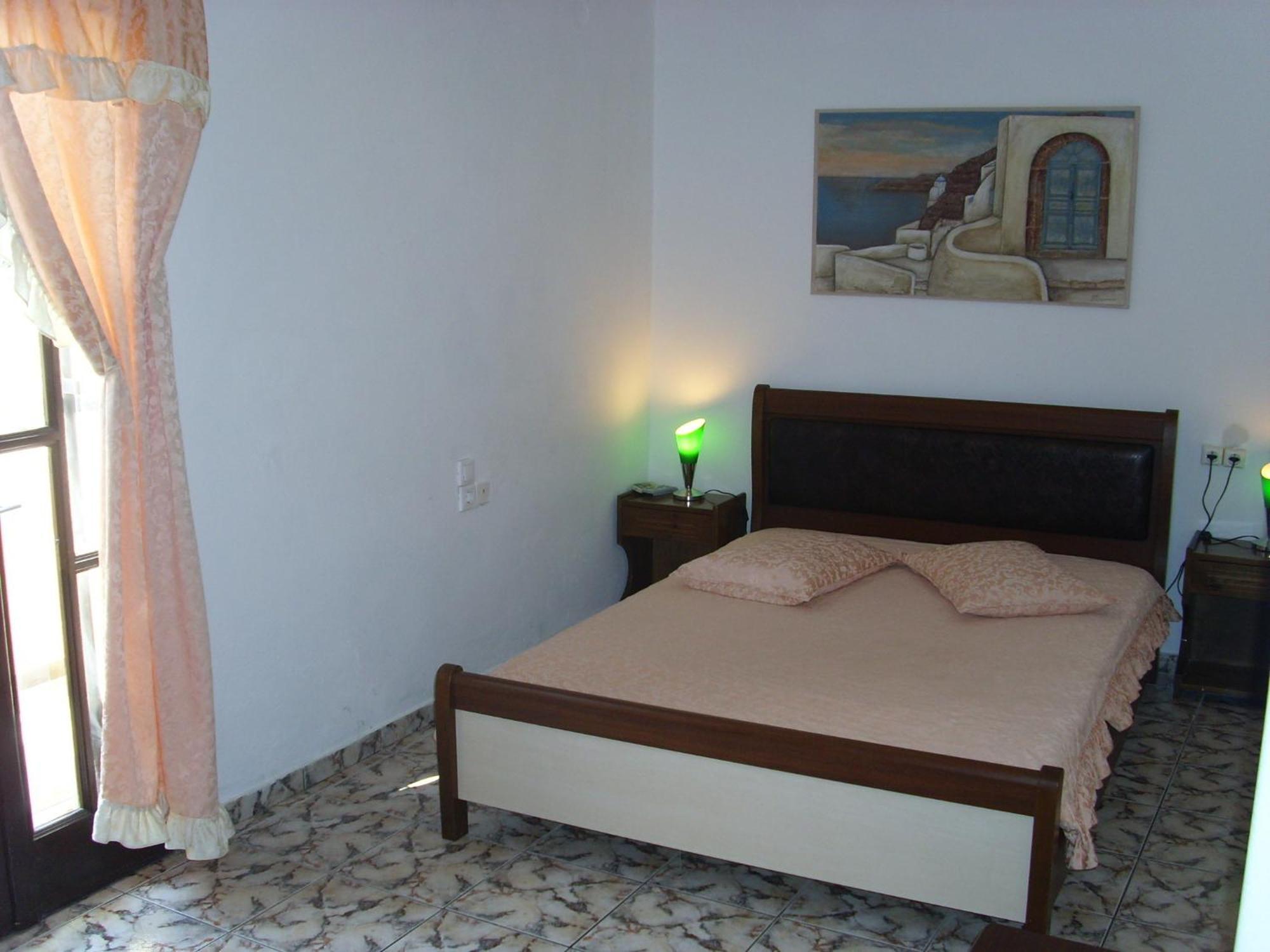 Sweet Heart Kamari (Santorini)