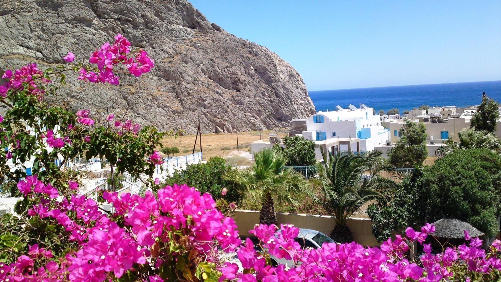 Hotel Theartemis Perissa (Santorini)