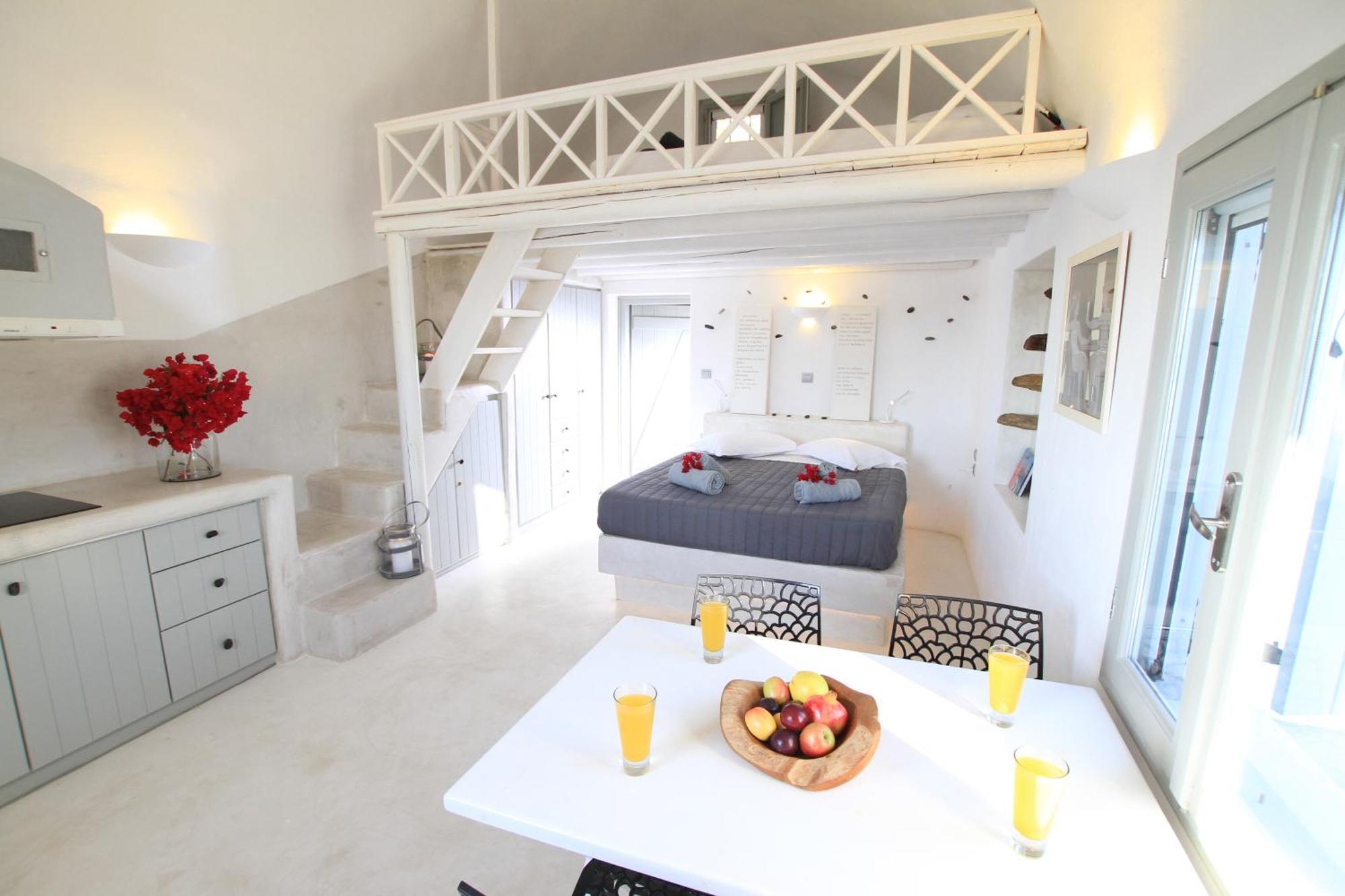 Shades Of White Apartment