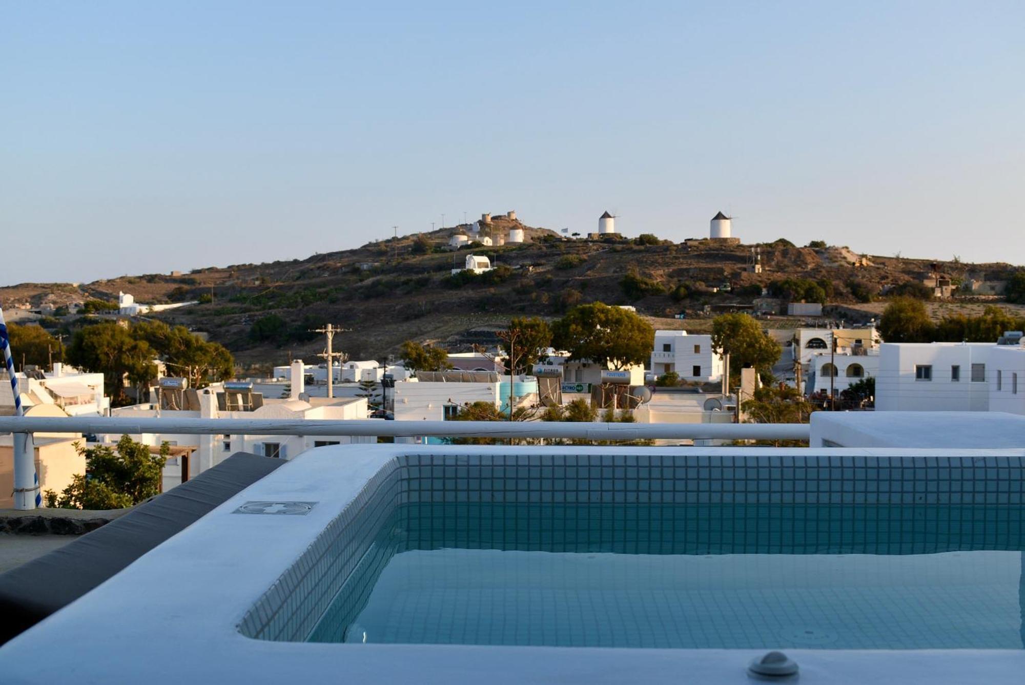 Shades Of White * Emporio (Santorini)