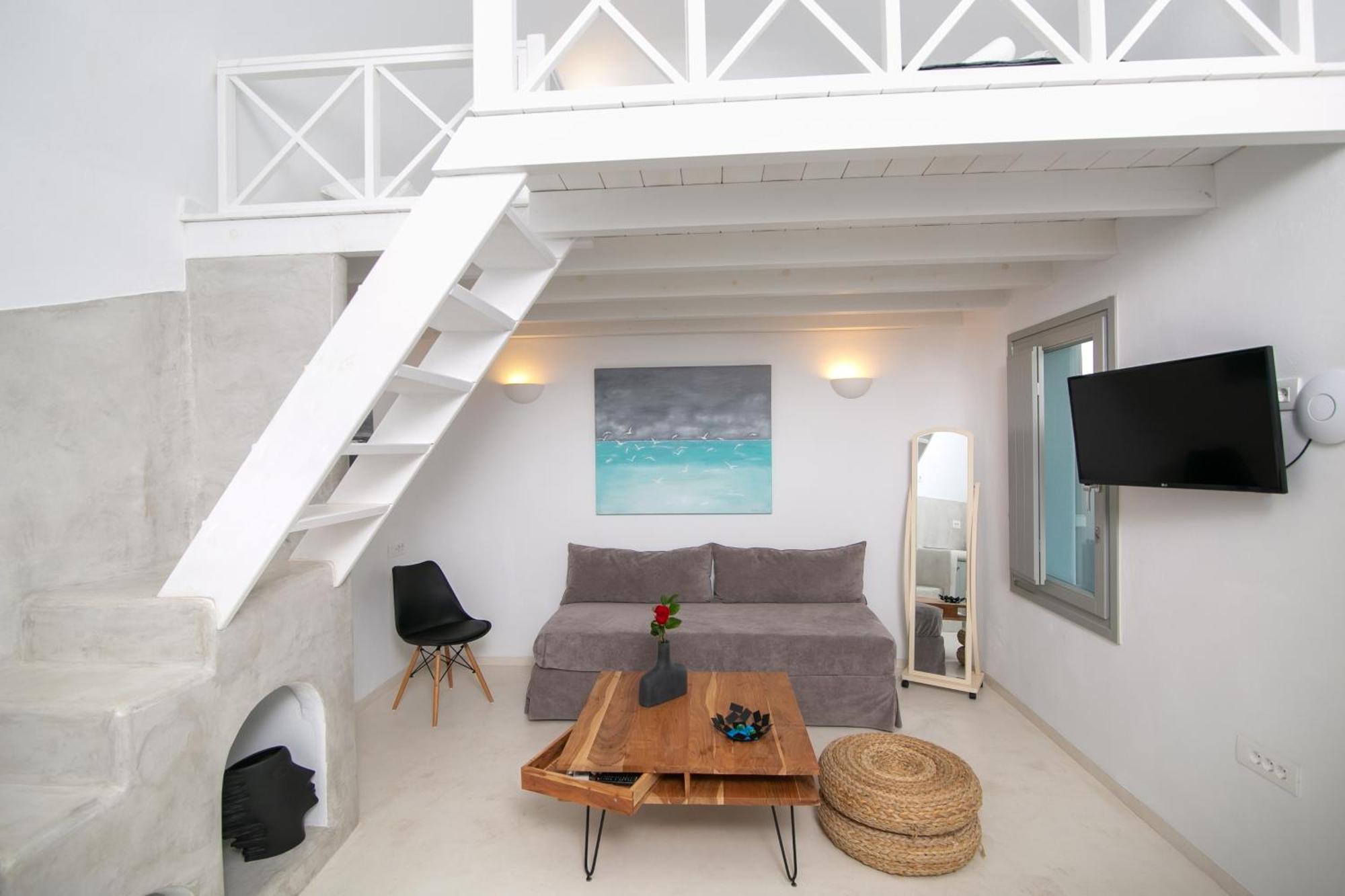 Shades Of White Apartment Emporio (Santorini)