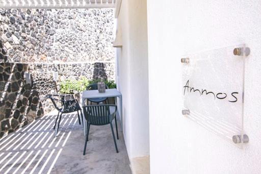 Shades Of White Apartment
