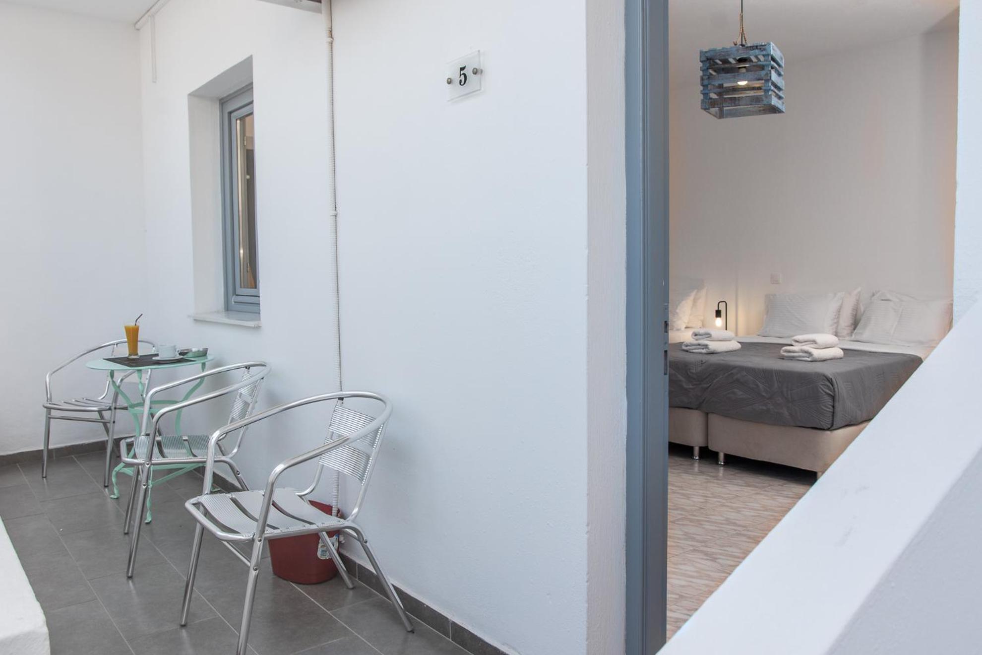 Valvis Aparthotel 2*