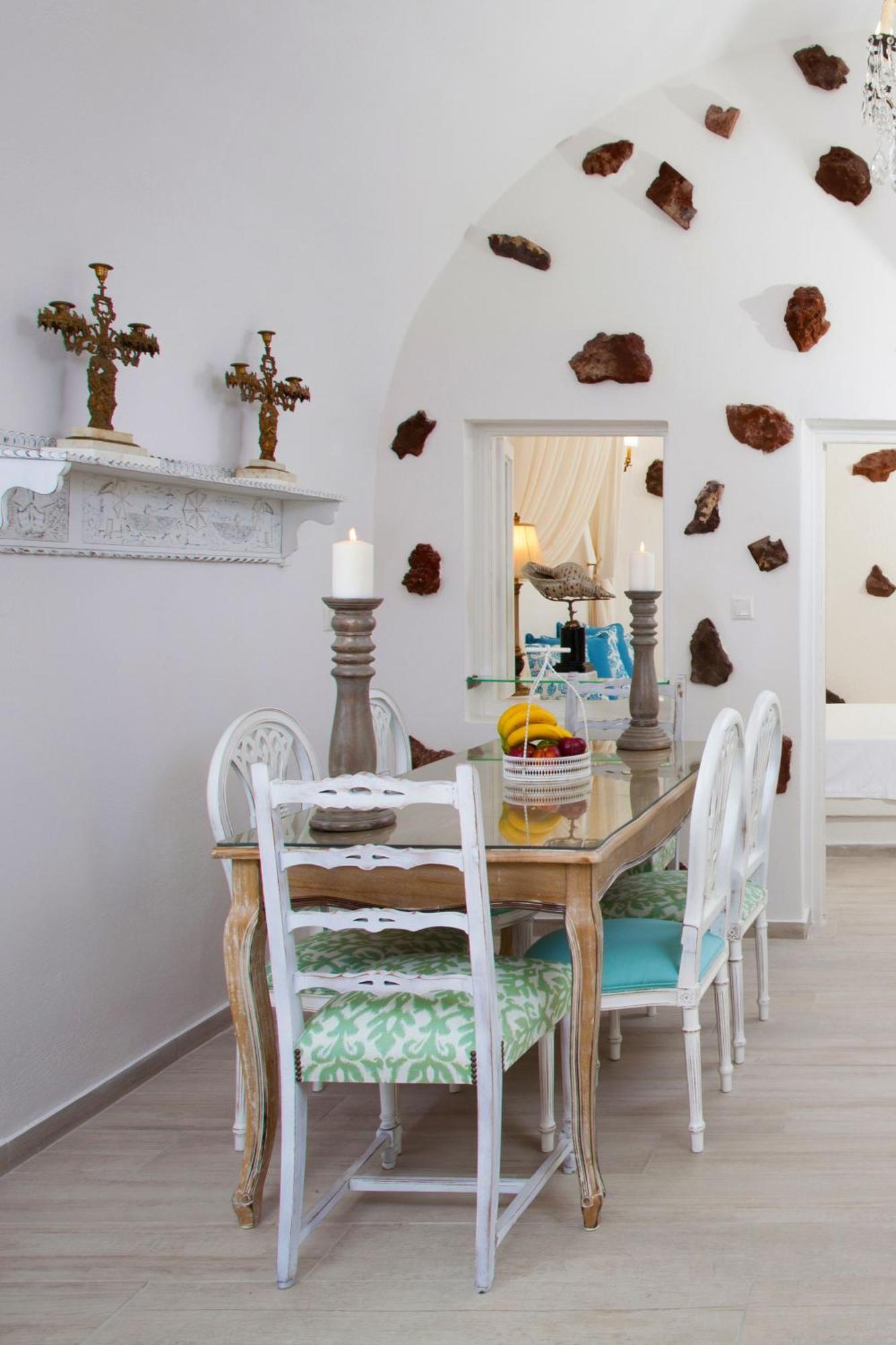 Villa Olive Cave Houses *