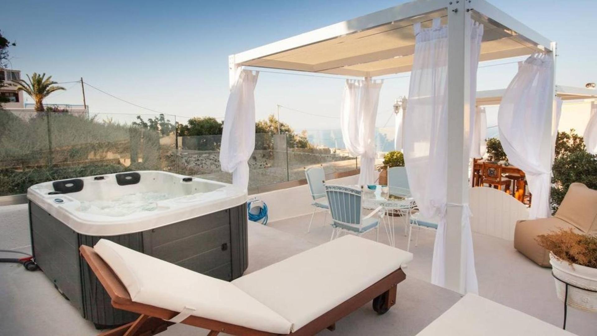 Villa Olive Cave Houses Fira (Santorini)