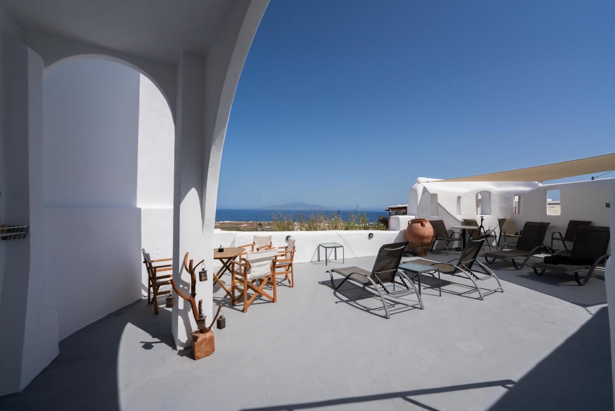 Caves 1880 Apartment Oia (Santorini)