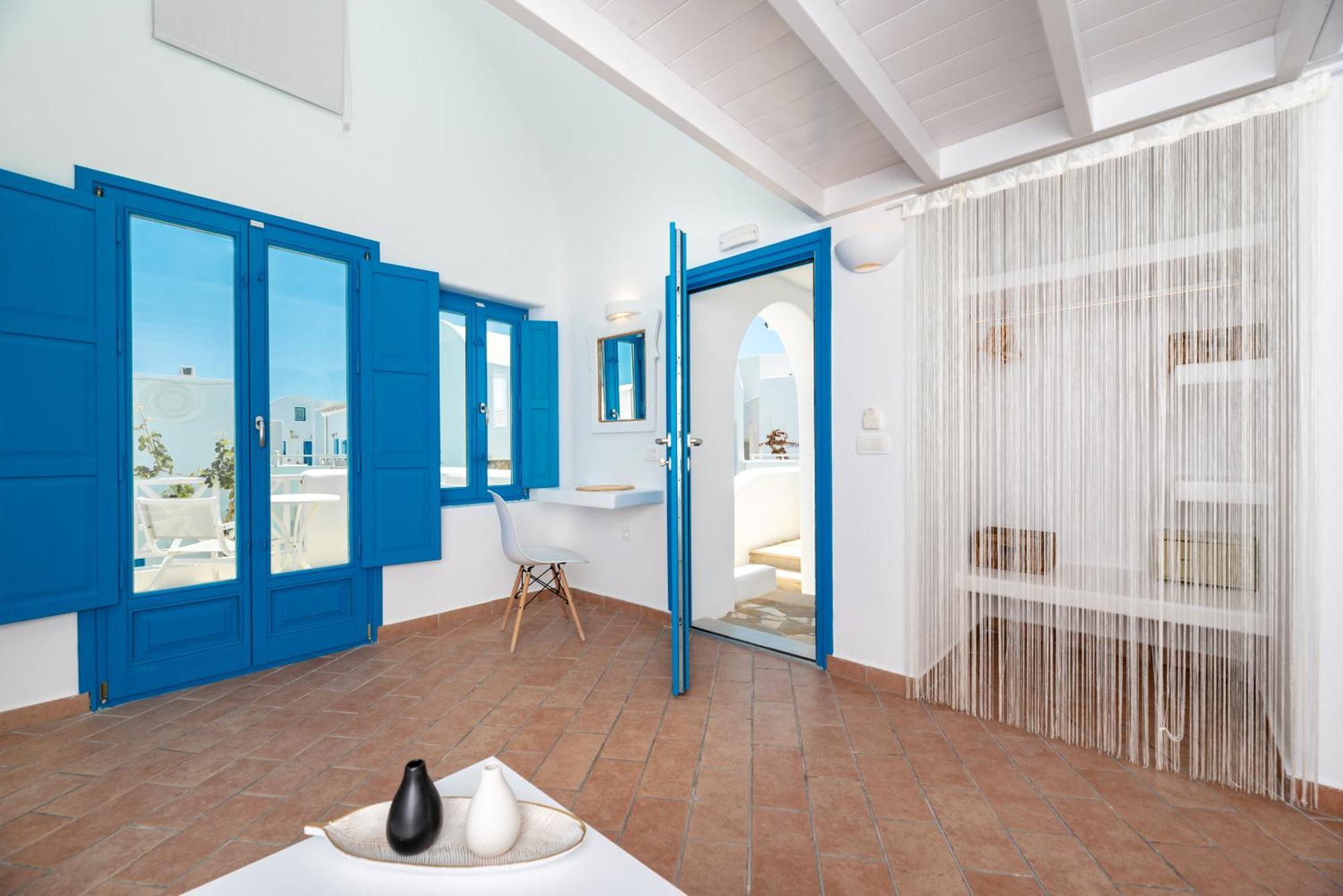 Hotel Seaside By Manos Kamari (Santorini)