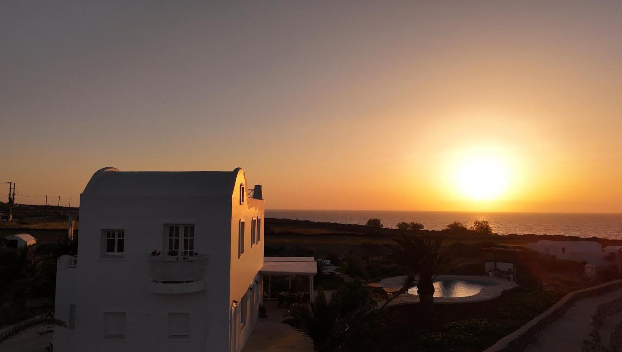 Villa Sunset Luxury Oia (Santorini)