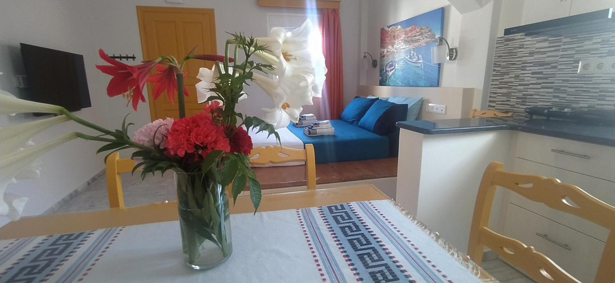 Chariot Santorini Apartment Kamari (Santorini)