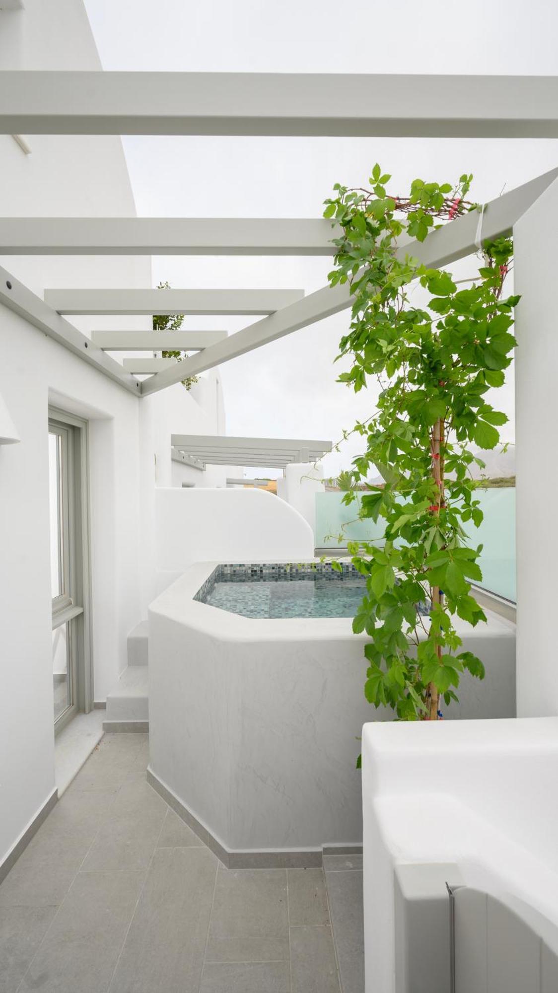 Aegean Diamonds Luxury Villa Monolithos (Santorini)