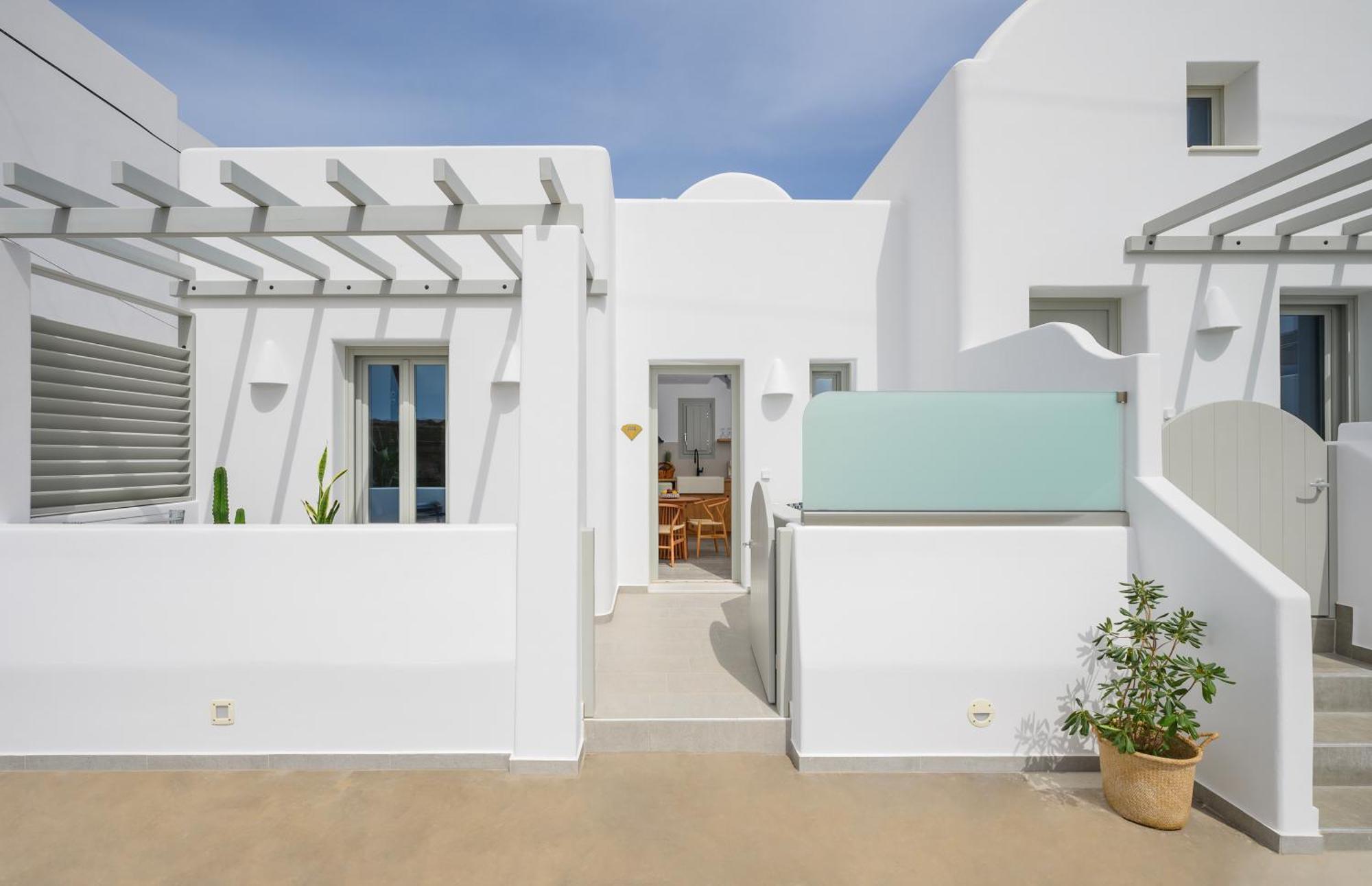 Aegean Diamonds Luxury Monolithos (Santorini)