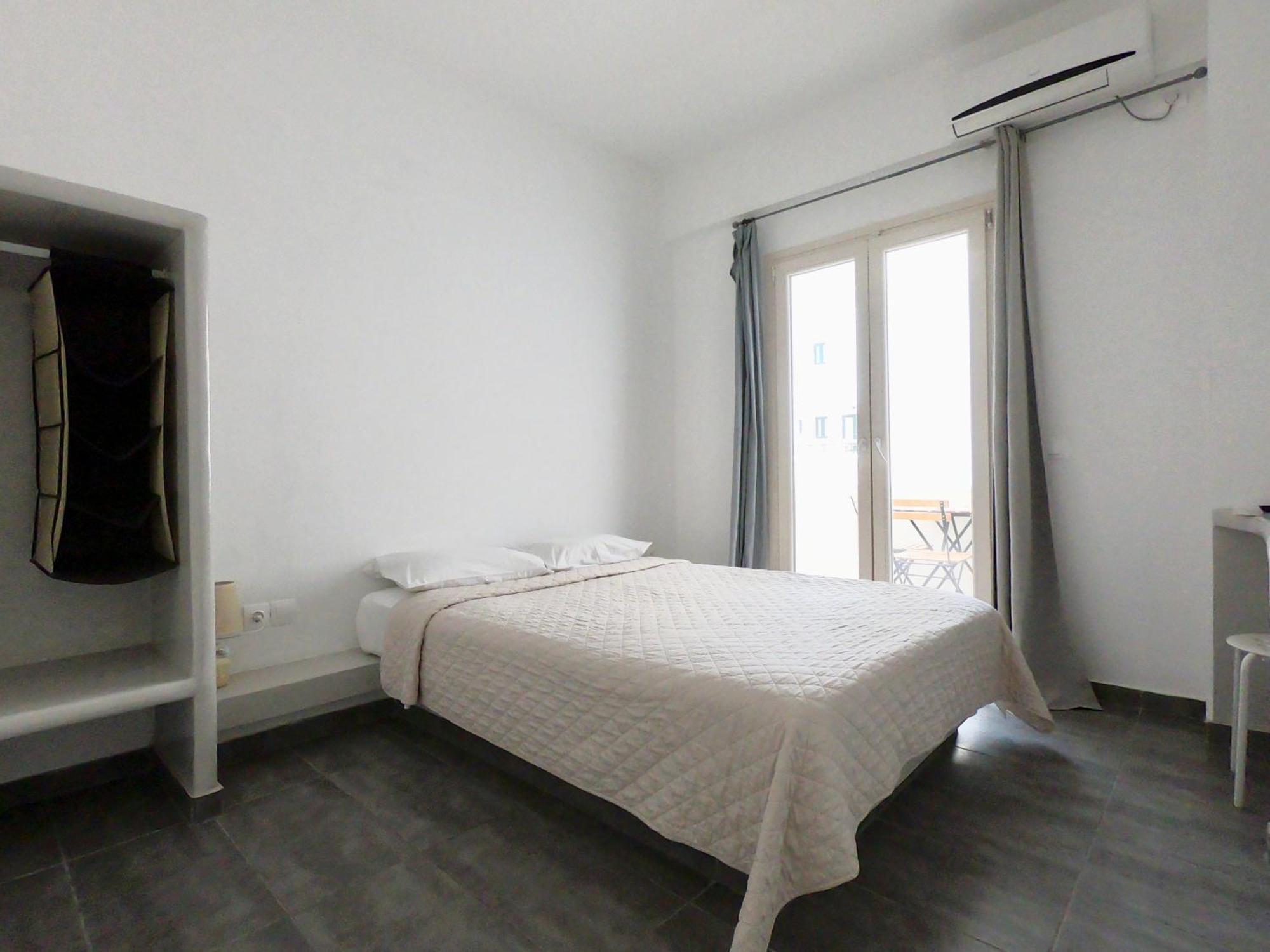 Aparthotel Anny & Perissa (Santorini)