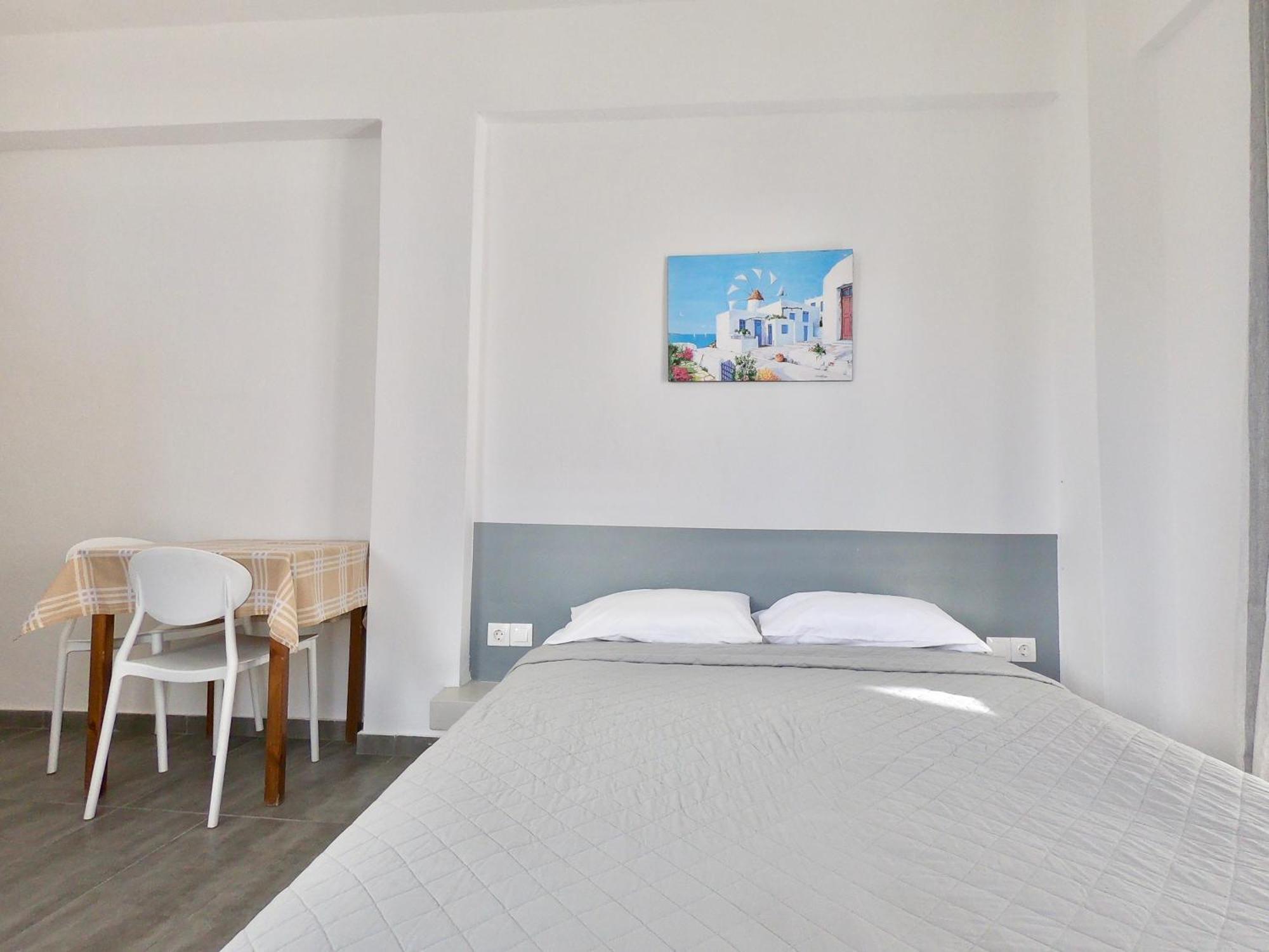 Aparthotel Anny & Perissa (Santorini)