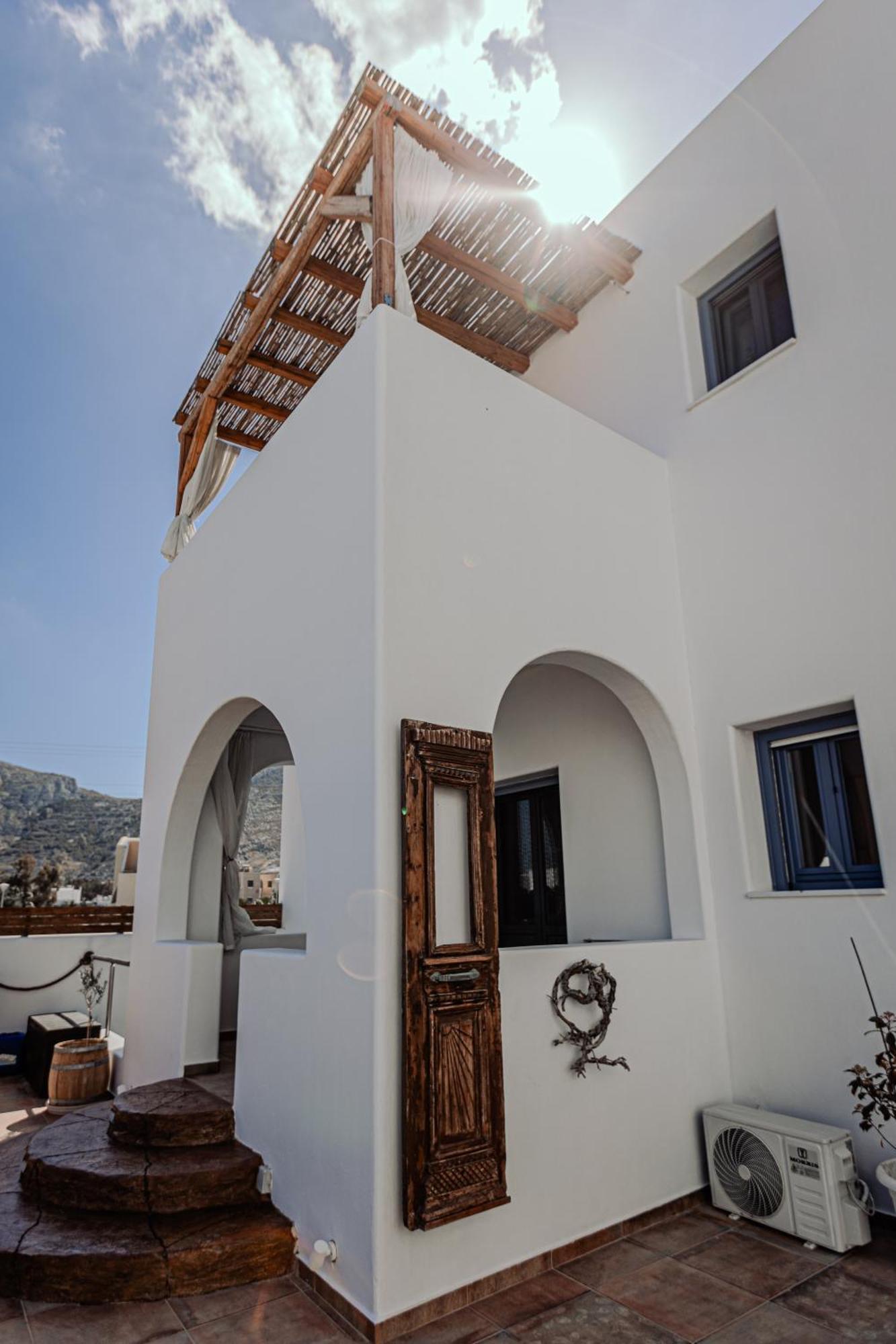 La Belle Vie - Santorini - Adults Only Kamári