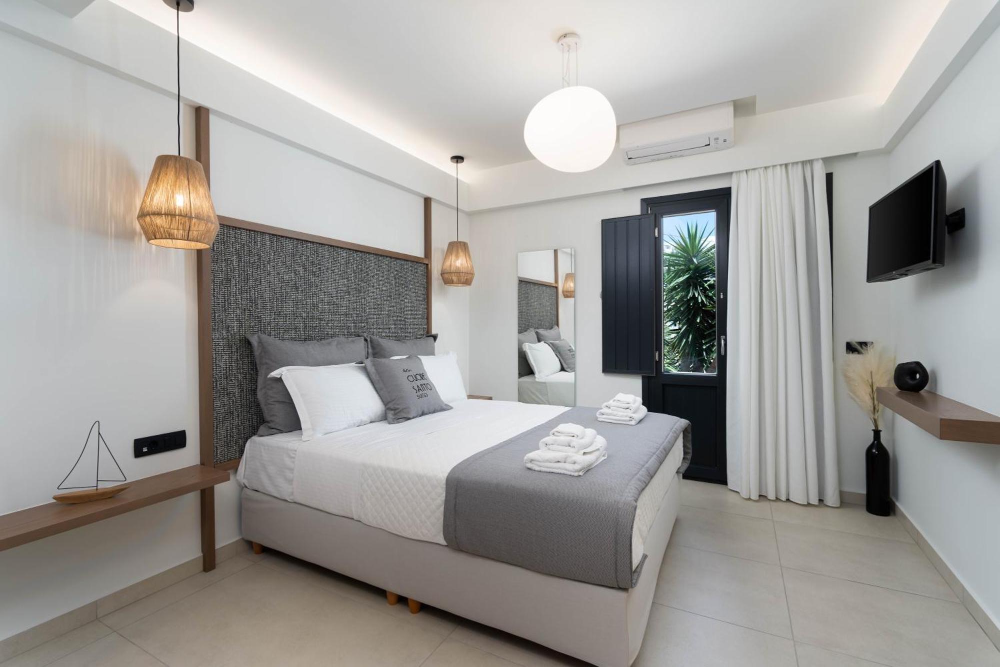 Cuore Santo Aparthotel Fira (Santorini)