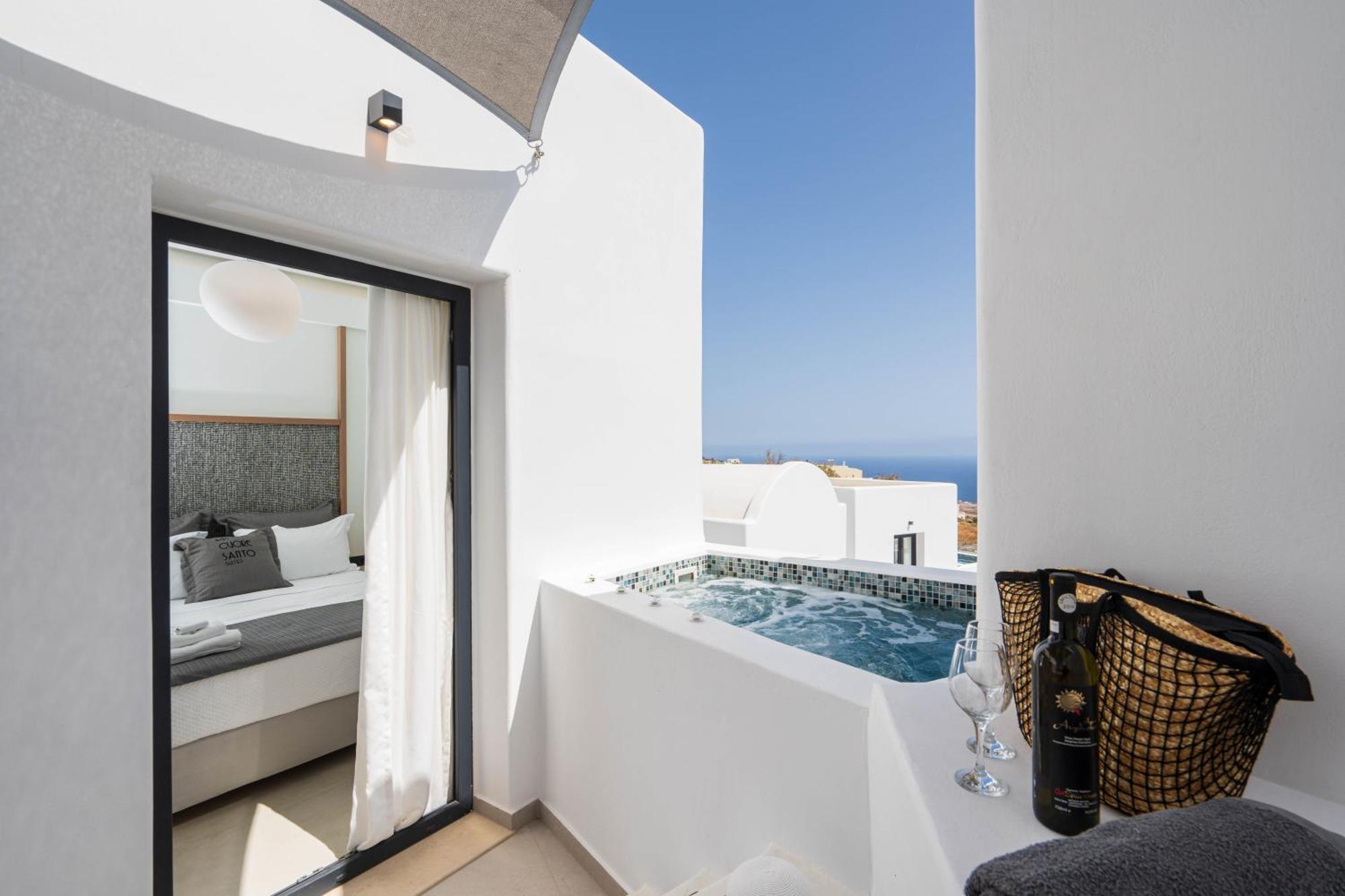Cuore Santo Aparthotel Fira (Santorini)