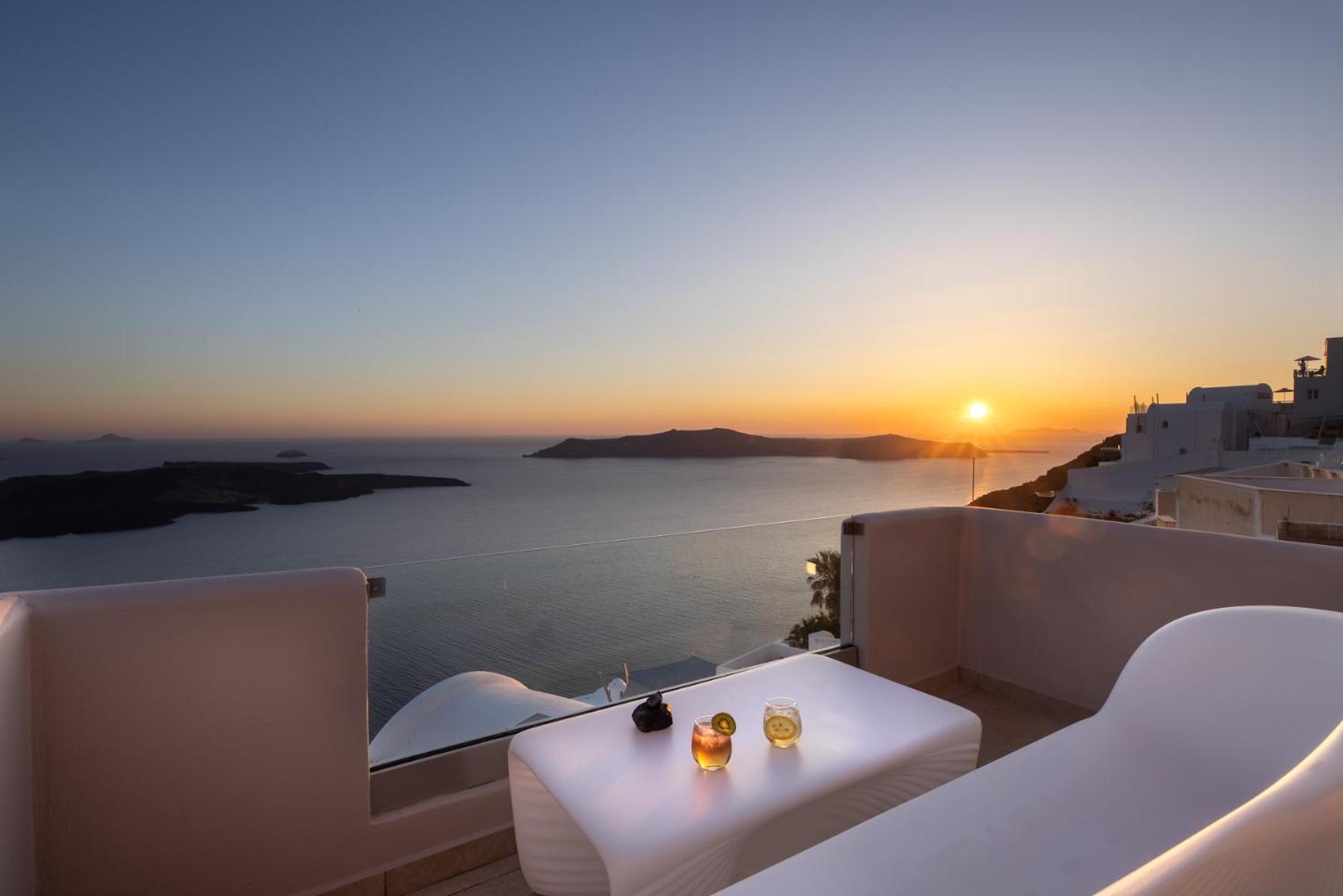 Damigos Caldera World Guest house 2*