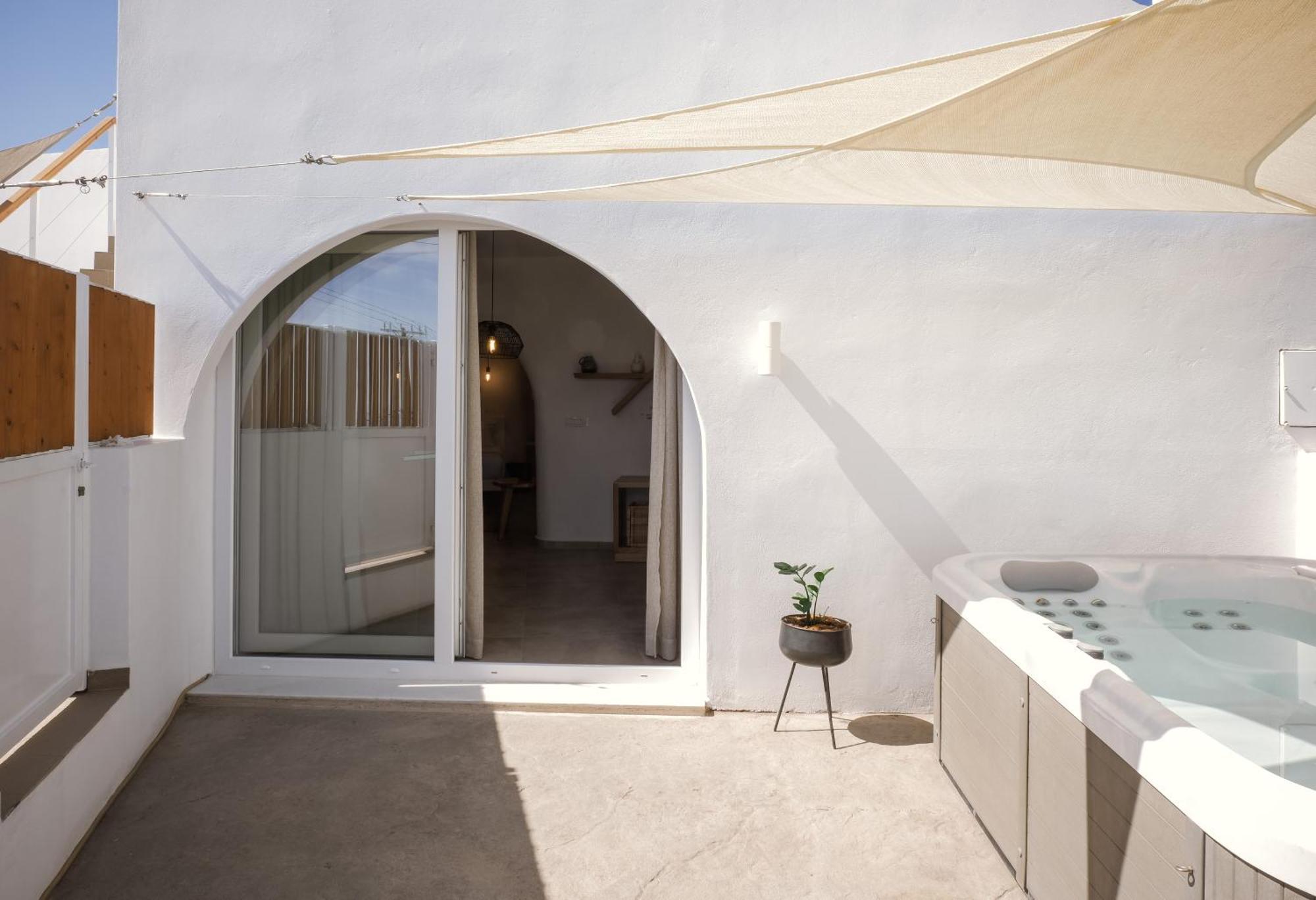 Villa Valery Fira (Santorini)