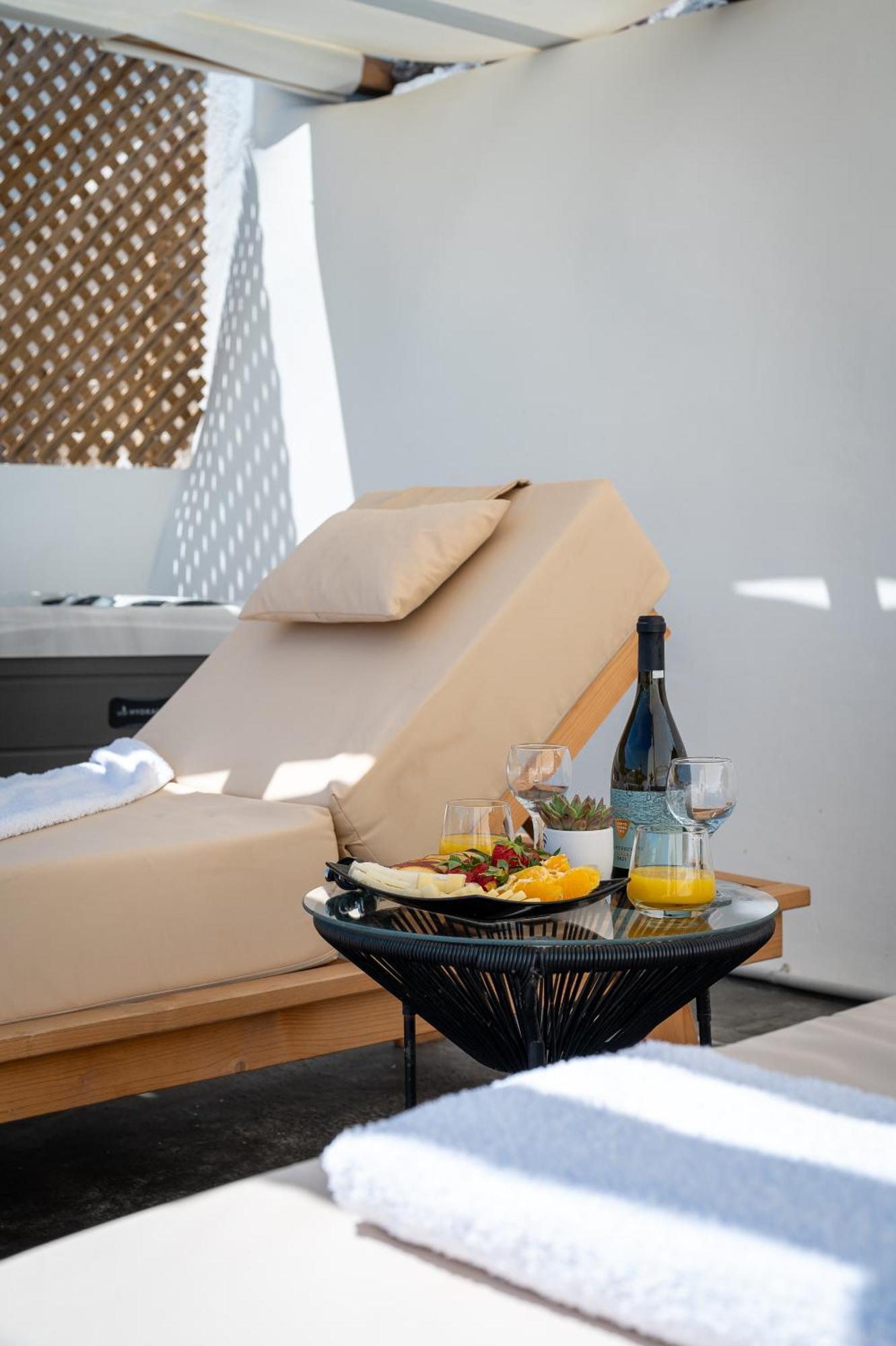 Angeleve With Private Jacuzzi Pousada