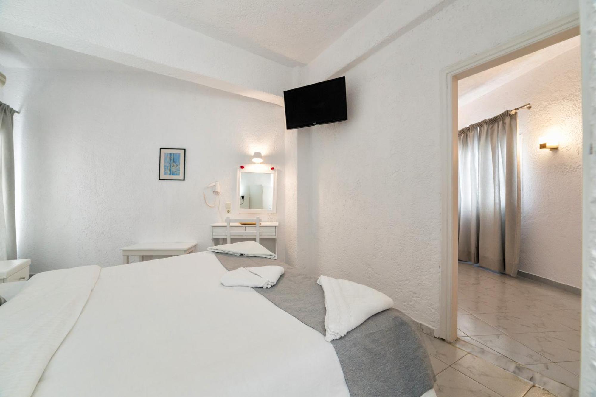 Artemis 4* Megalochori (Santorini)