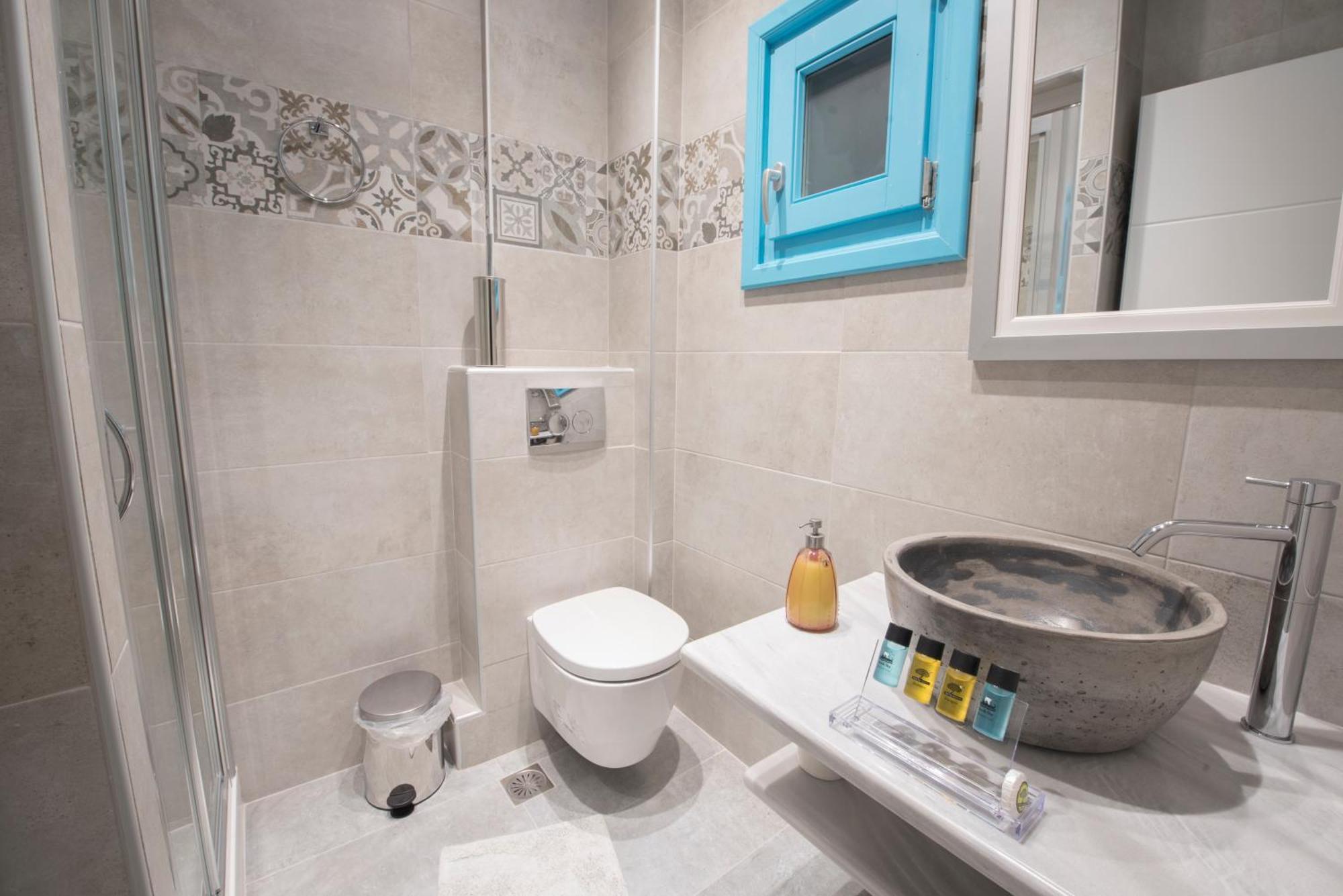 Rose Hotel 3*