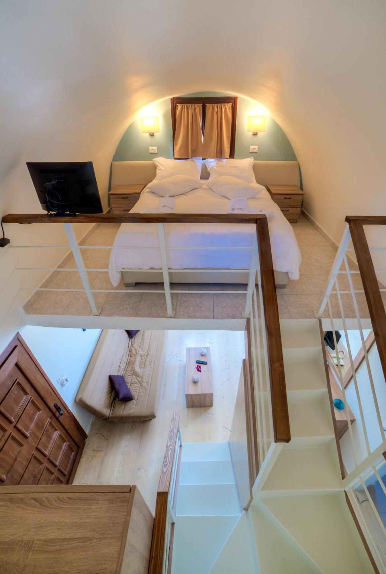 Aparthotel Ifestos 3*
