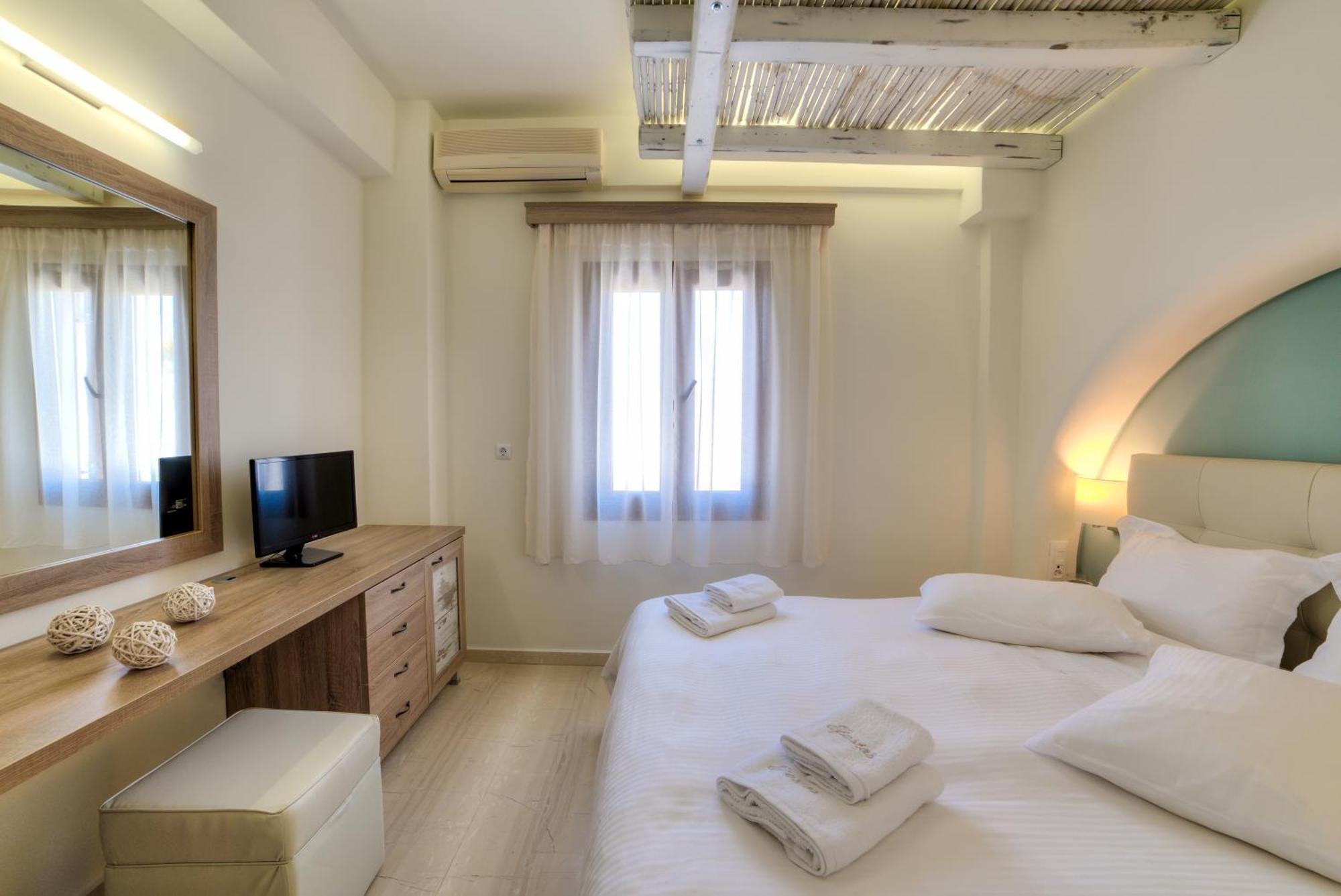 Aparthotel Ifestos Fira (Santorini)