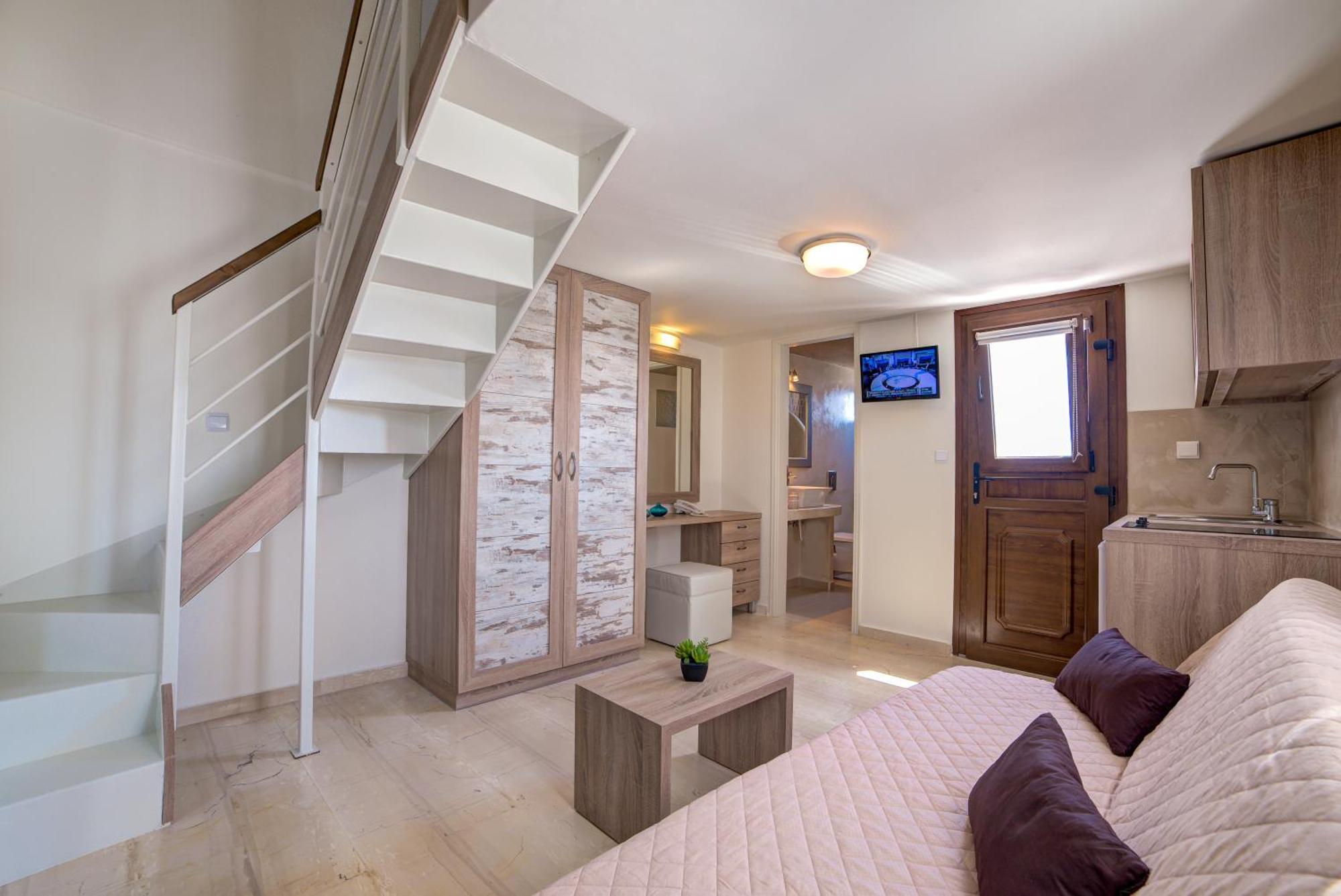 Ifestos 3* Fira (Santorini)