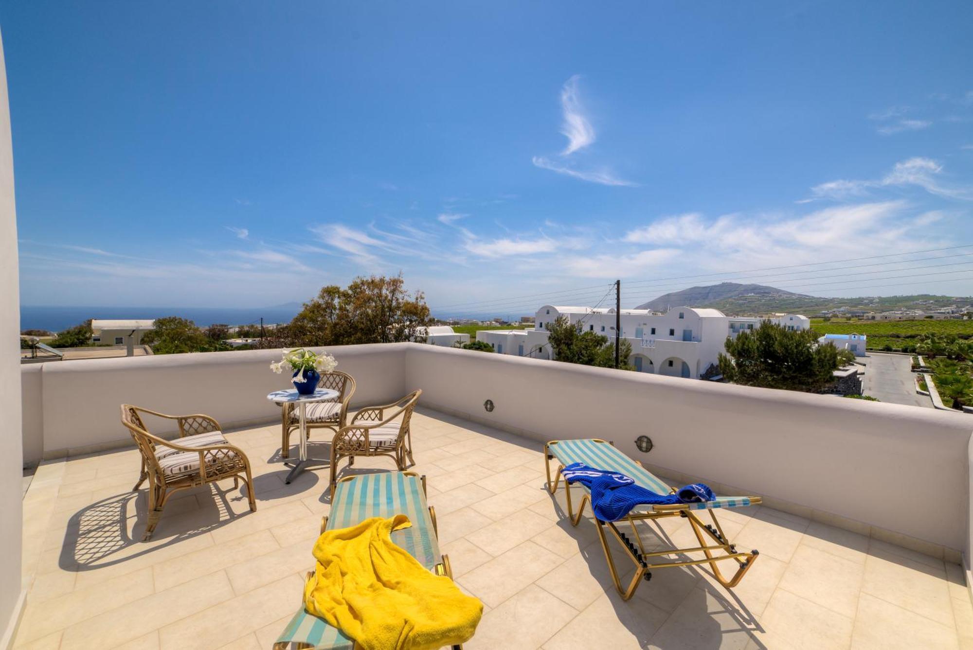 Ifestos Aparthotel 3*