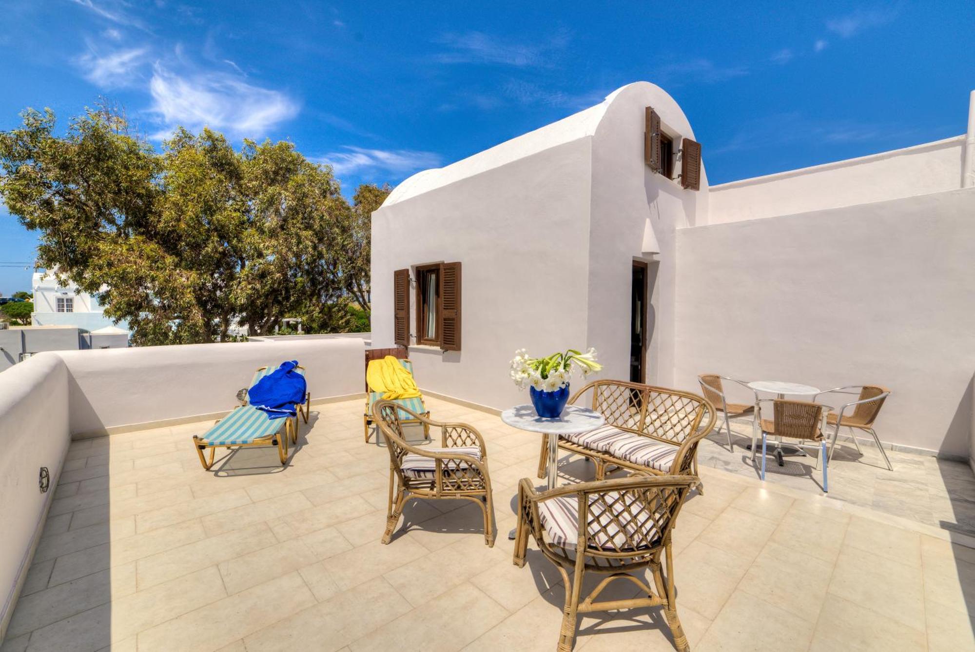 Ifestos Aparthotel Fira (Santorini)