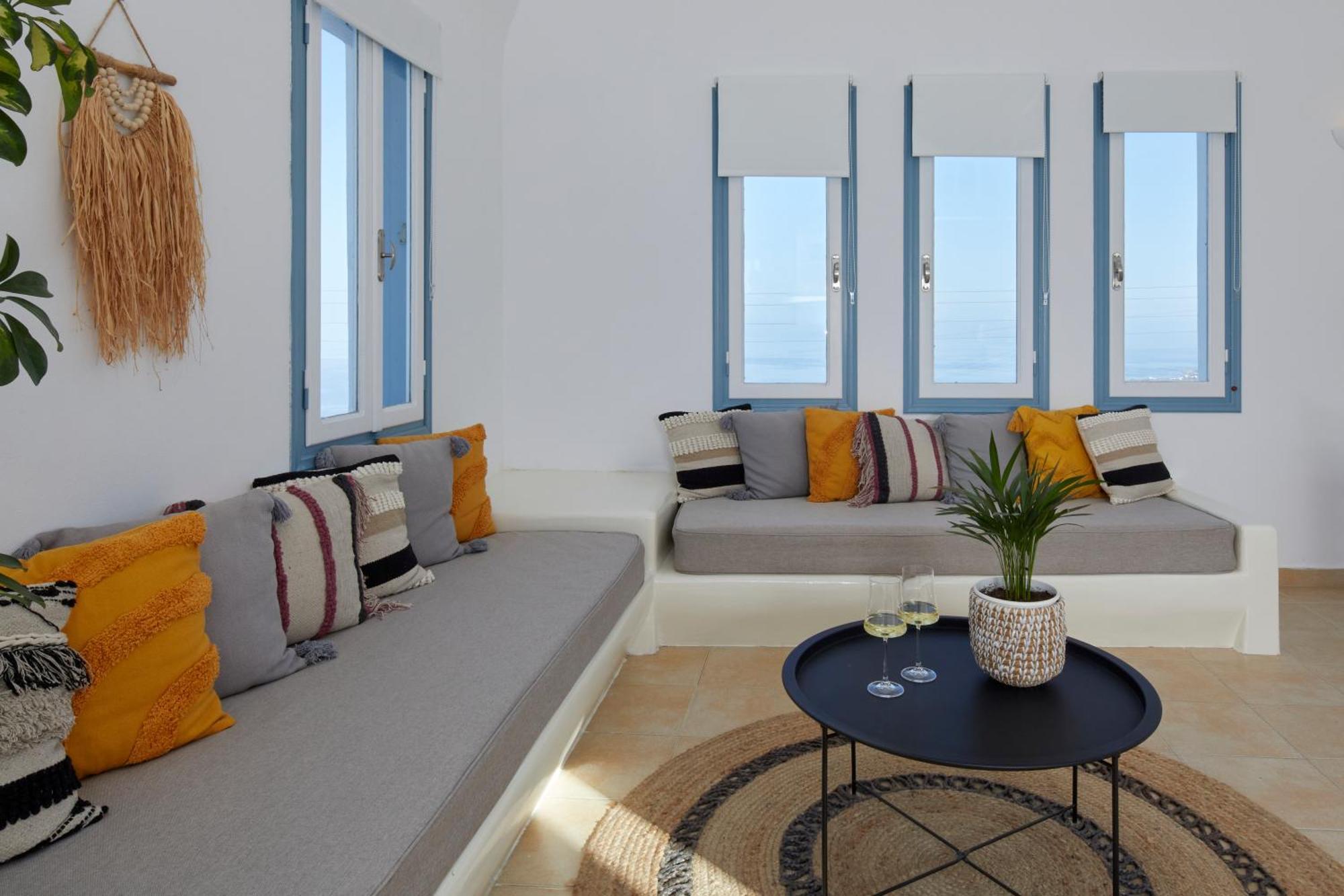 Athiri Santorini 3*