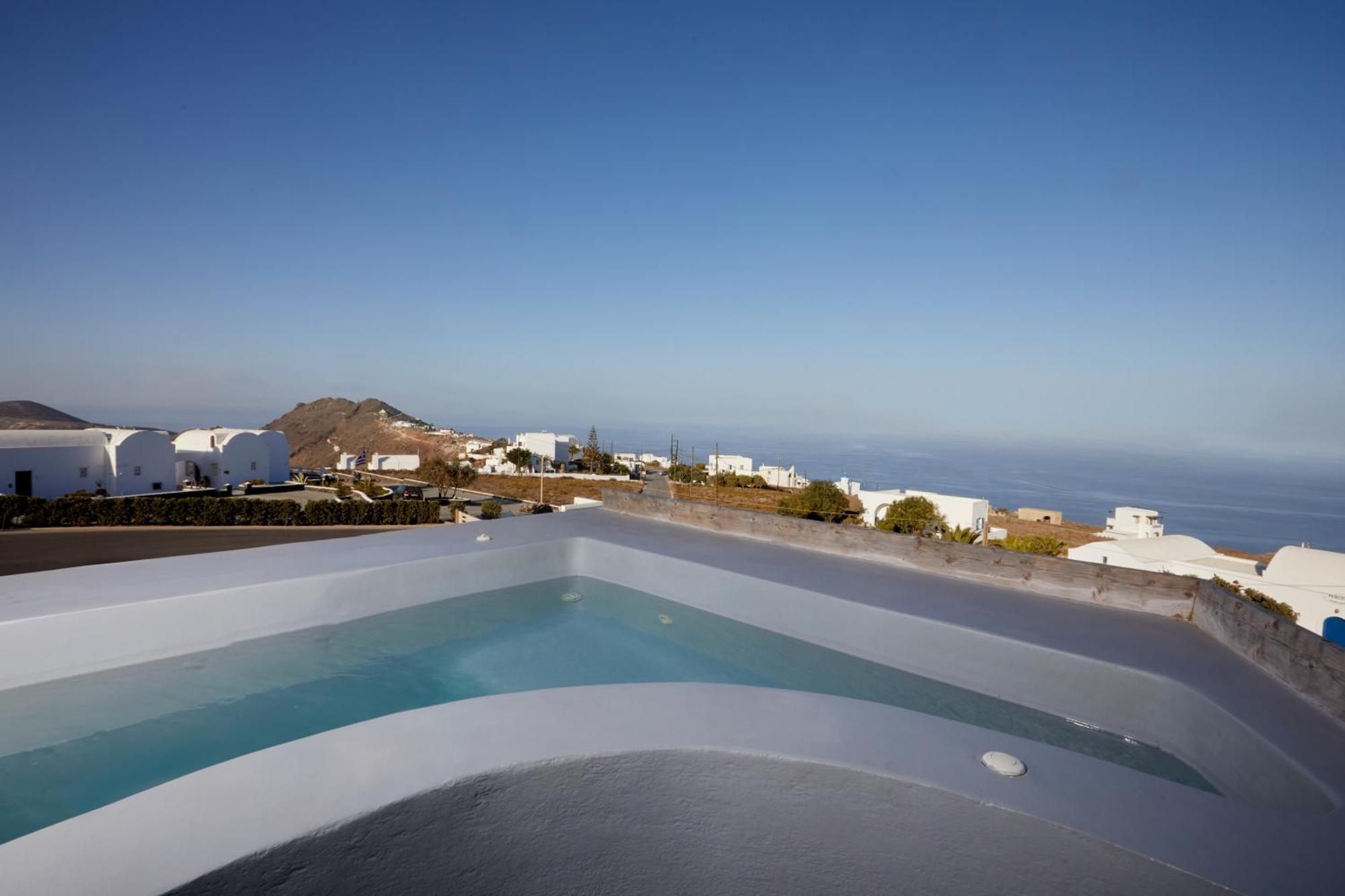 Hotel Athiri Santorini 3*