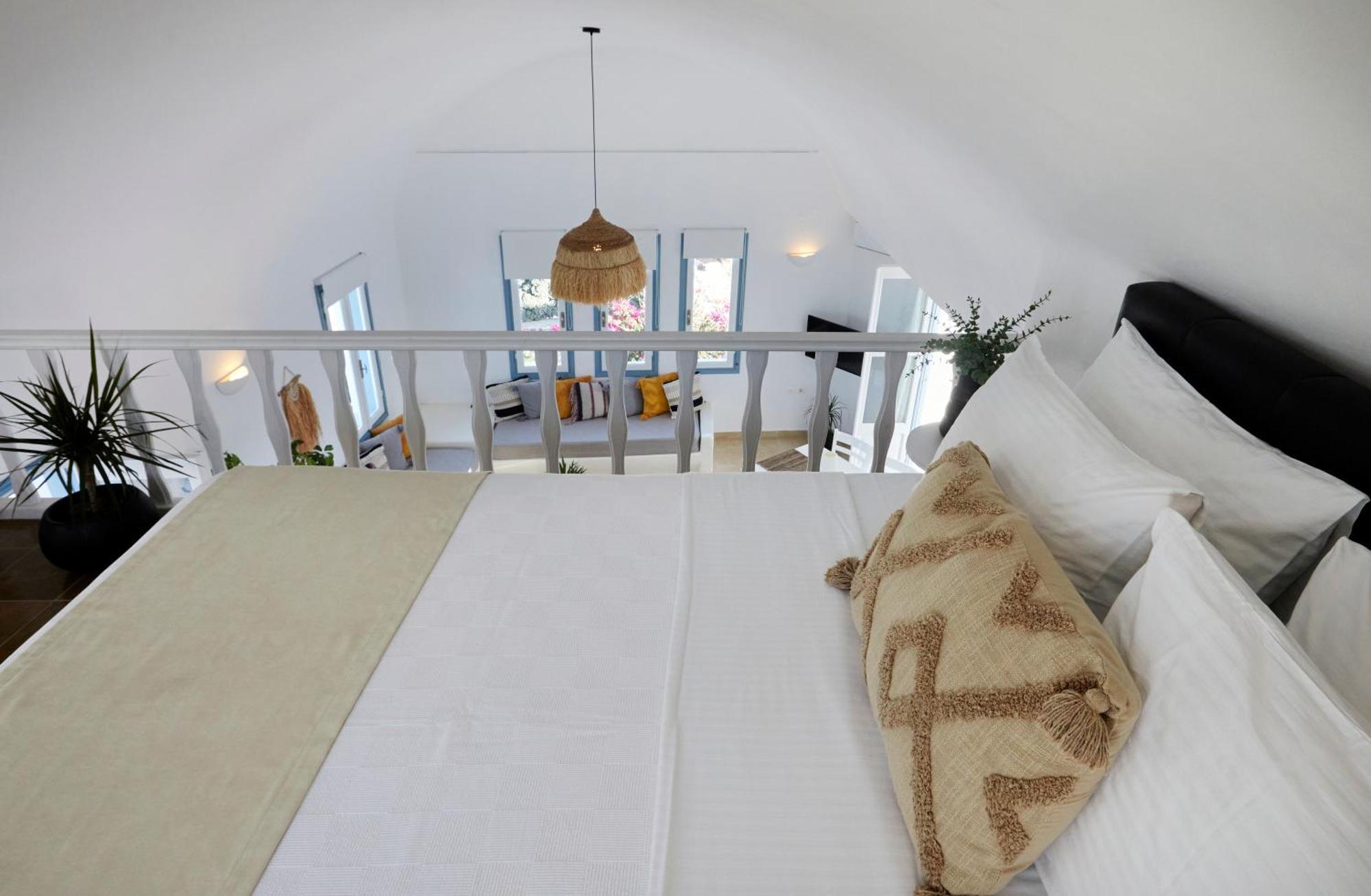 Athiri Santorini Hotel