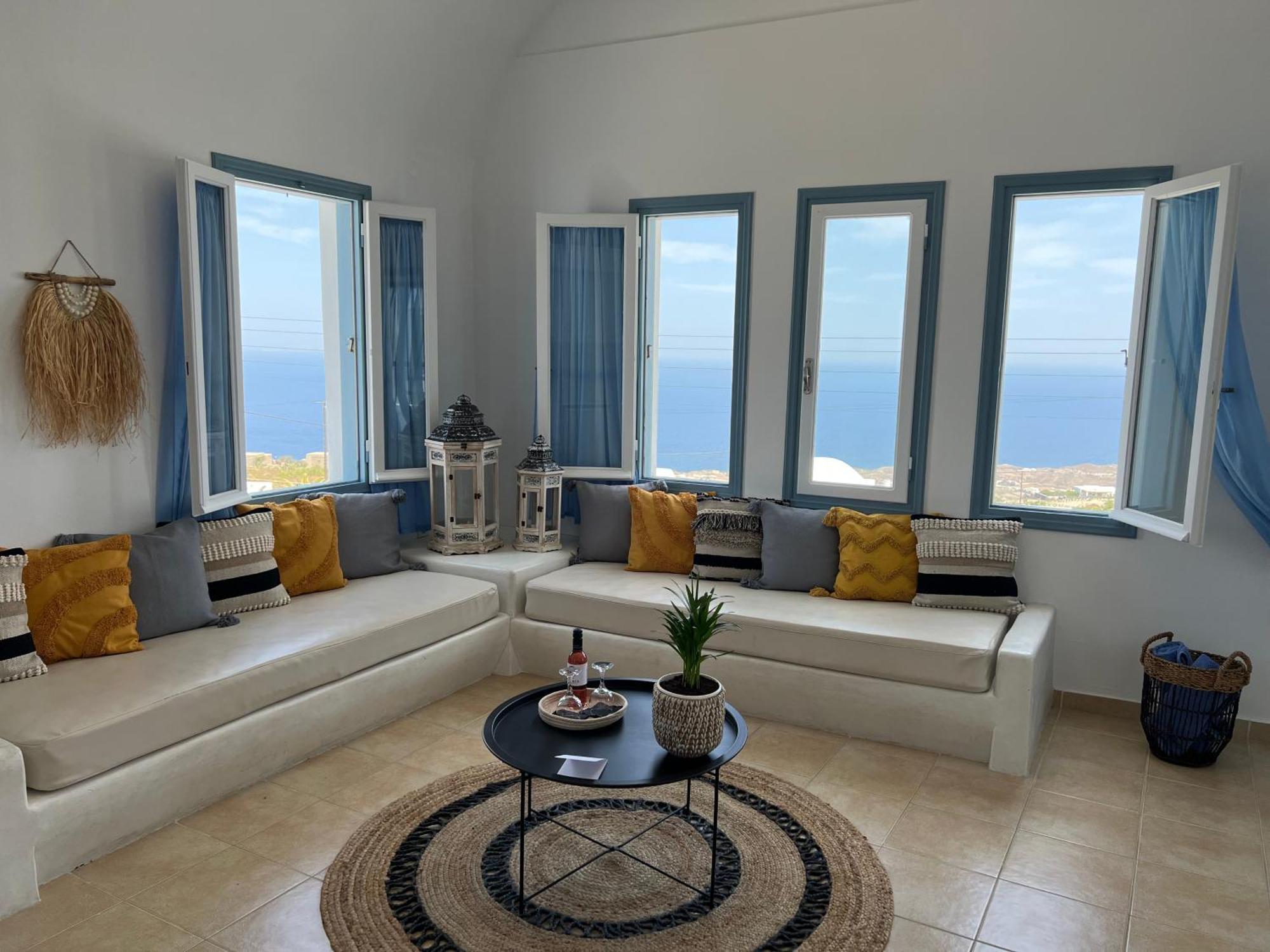 Athiri Santorini Hotel 3*